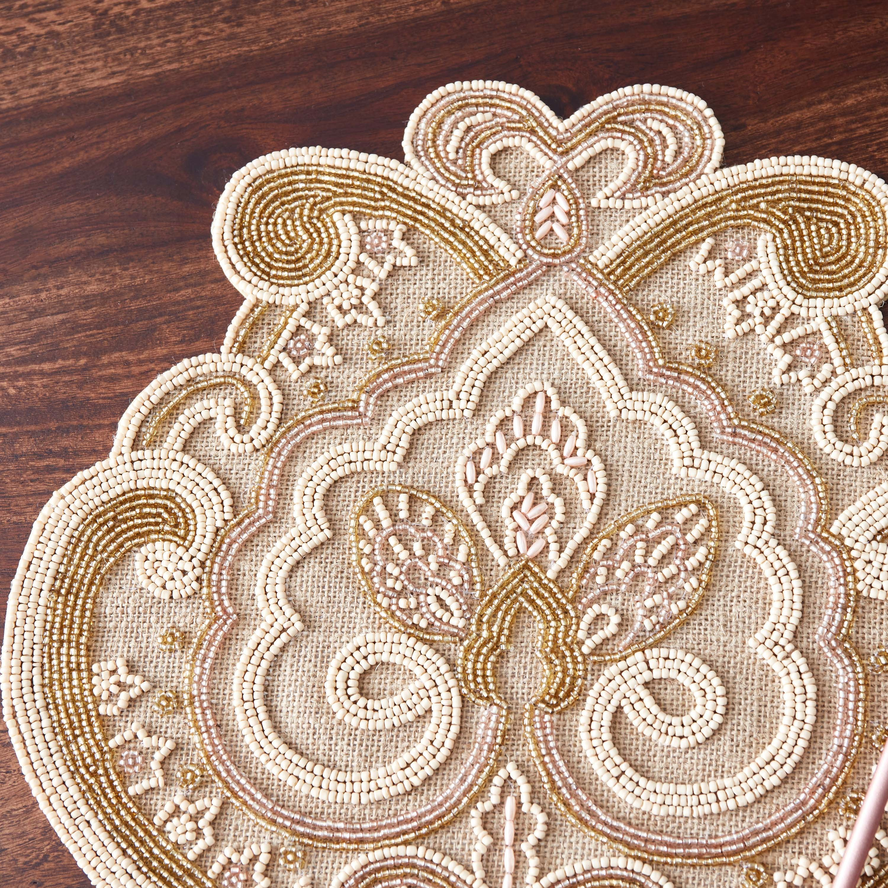 لبادة صحون مزينة بالخرز من زيان - 35x35 سم-hbxdecorandfurnishings-homefurnishings-tablelinens-image-2