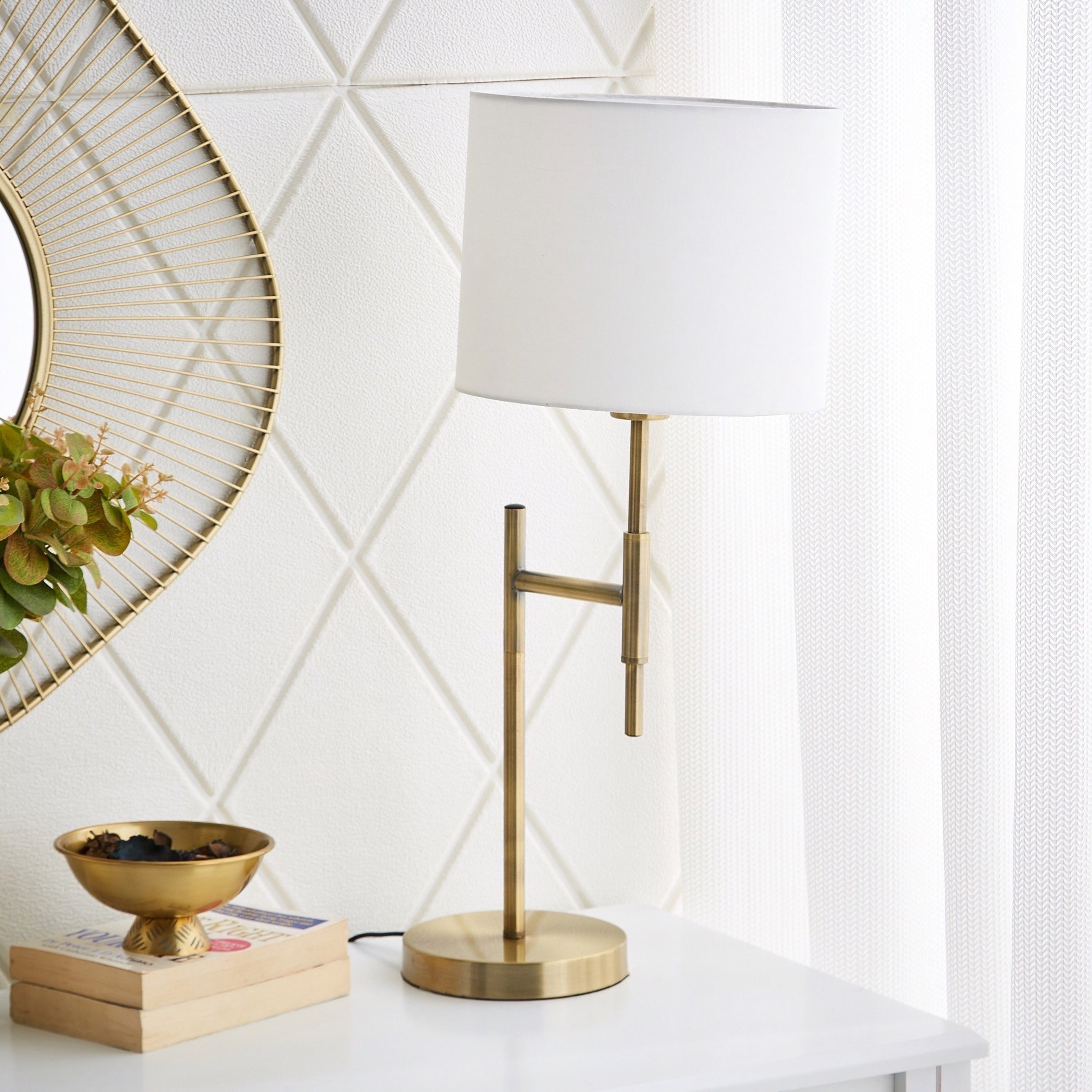 Corsica Table Lamp with Metal Base and Fabric Shade - 32x25x60 cm-hbxlivingroom-lighting-tablelamps-image-1