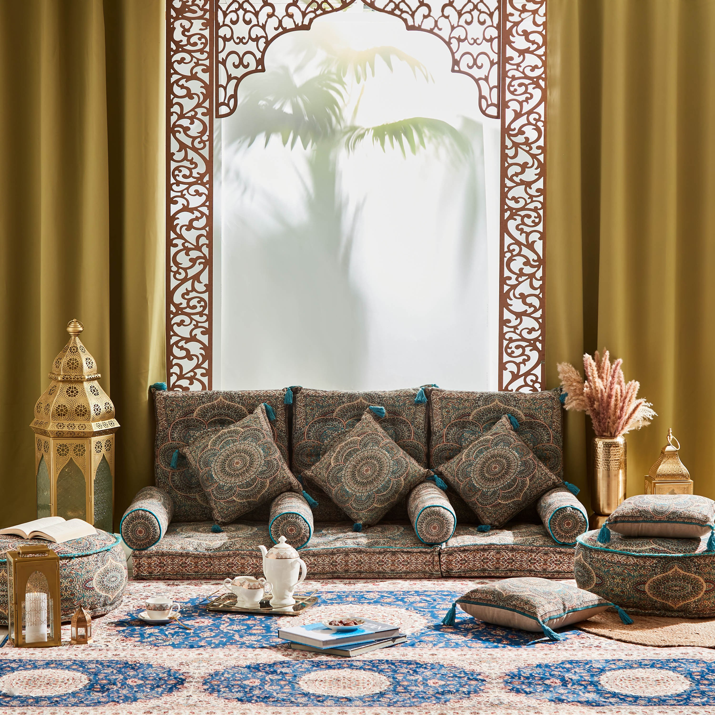 مسند وسادة بطبعات من مهرجان عالية - 50x20 سم-hbxlivingroom-furnishings-cushionsandcovers-filledcushions-image-5