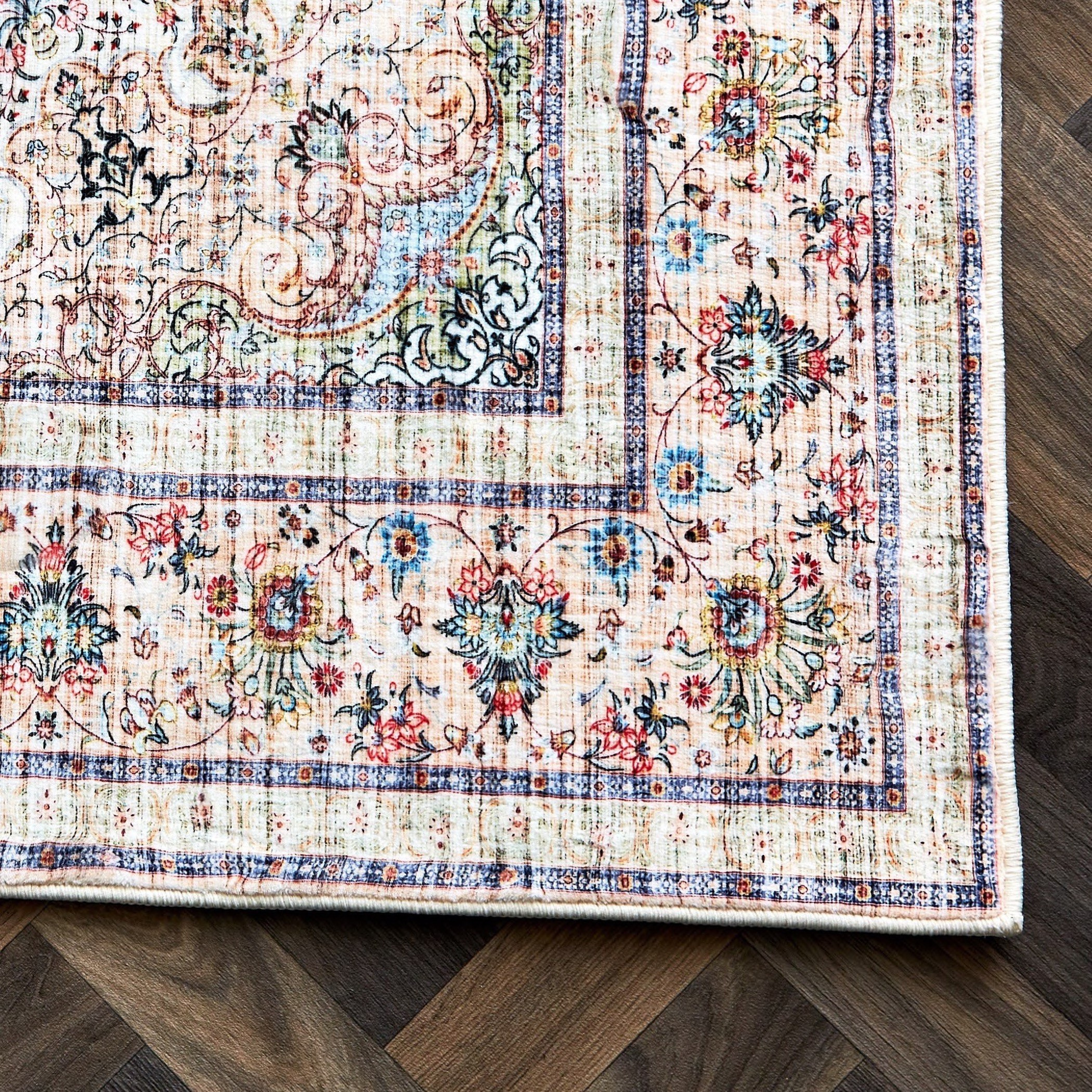 Miraj Yara Velvet Rug - 110x160 cm-hbxdecorandfurnishings-floorcoverings-rugs-image-2