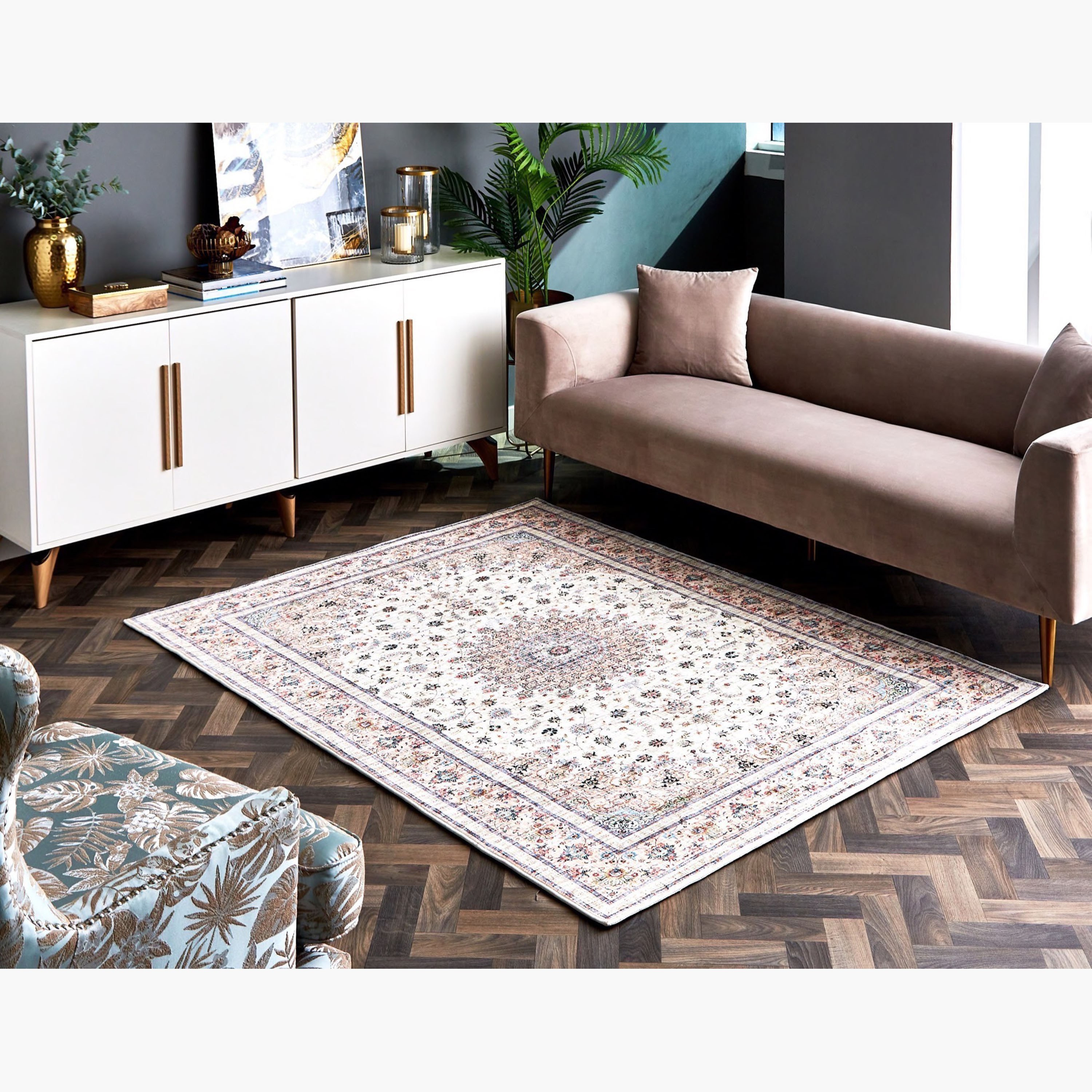 Miraj Yara Velvet Rug - 110x160 cm-hbxdecorandfurnishings-floorcoverings-rugs-image-5