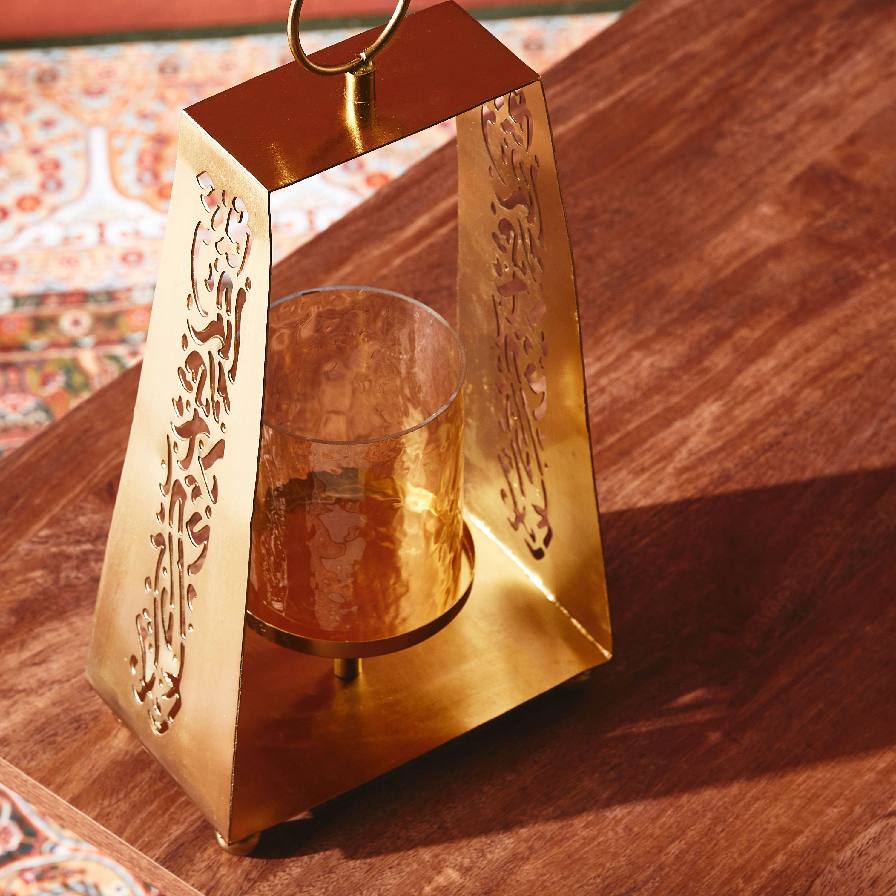 حامل شموع بدعامة زجاجي ومعدني من كاليجرافي - 18x11x38 سم-hbxlivingroom-decorandaccessories-candleholders-image-3