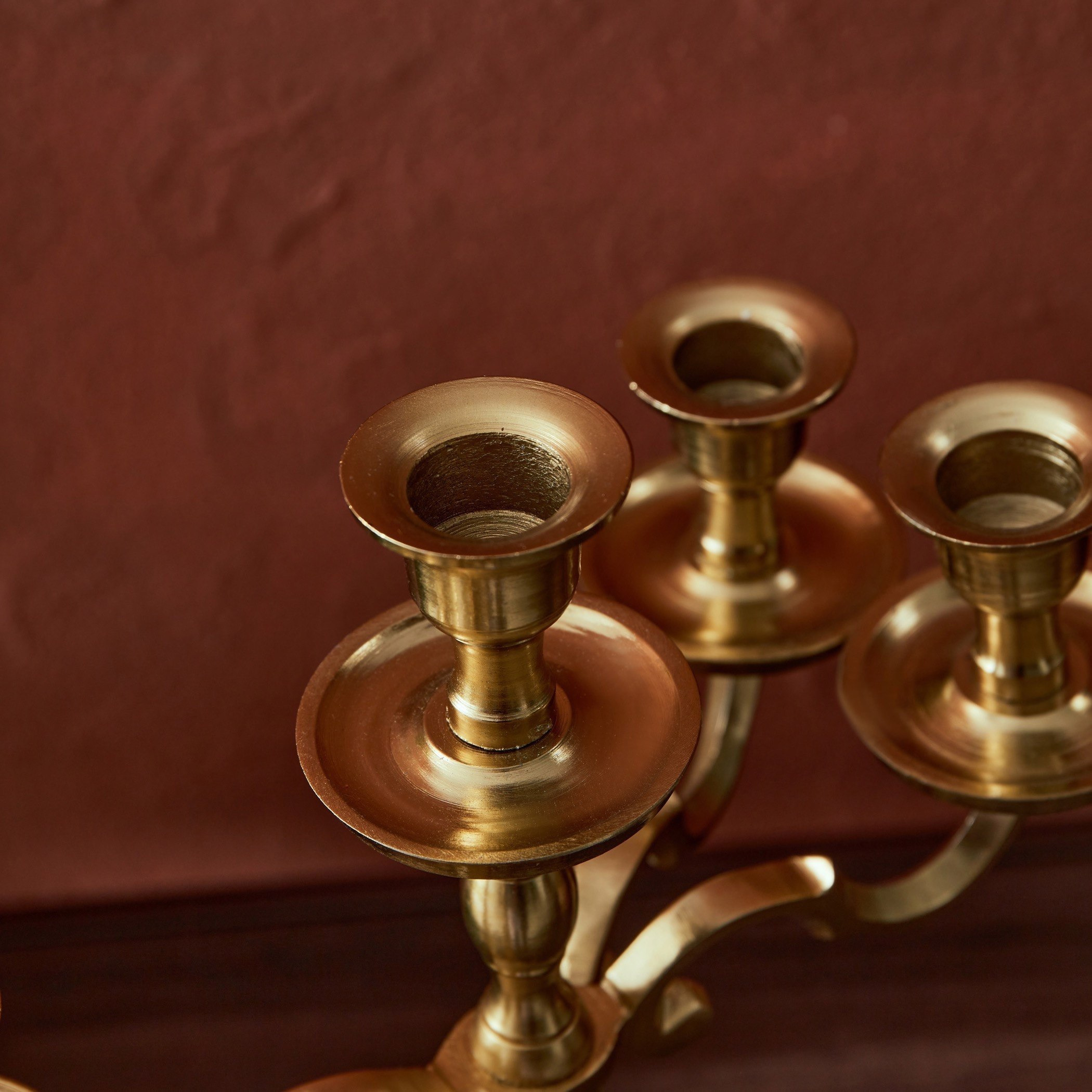 Zara Candelabra with 5 Slots - 22x22x32 cm-hbxlivingroom-decorandaccessories-candleholders-image-3