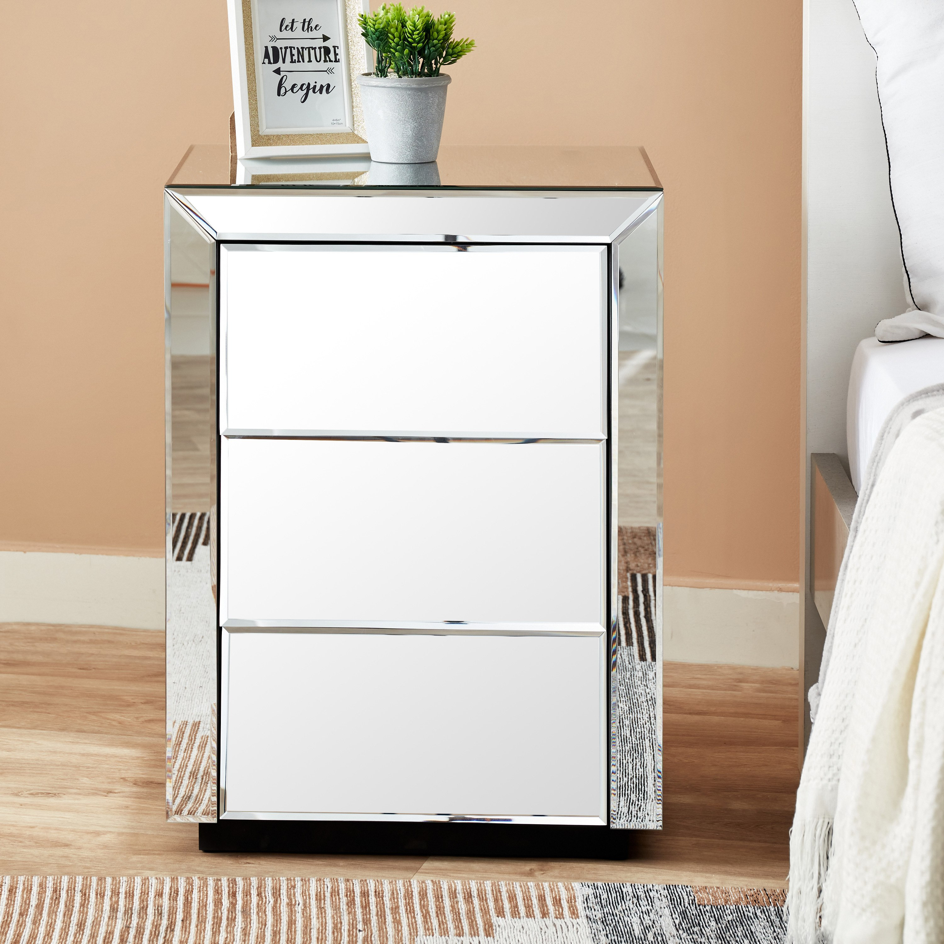 طاولة سرير جانبية بسطح مرآة و3 أدراج - تايلور من موڤو-hbxkidsandyouth-nightstands-image-2
