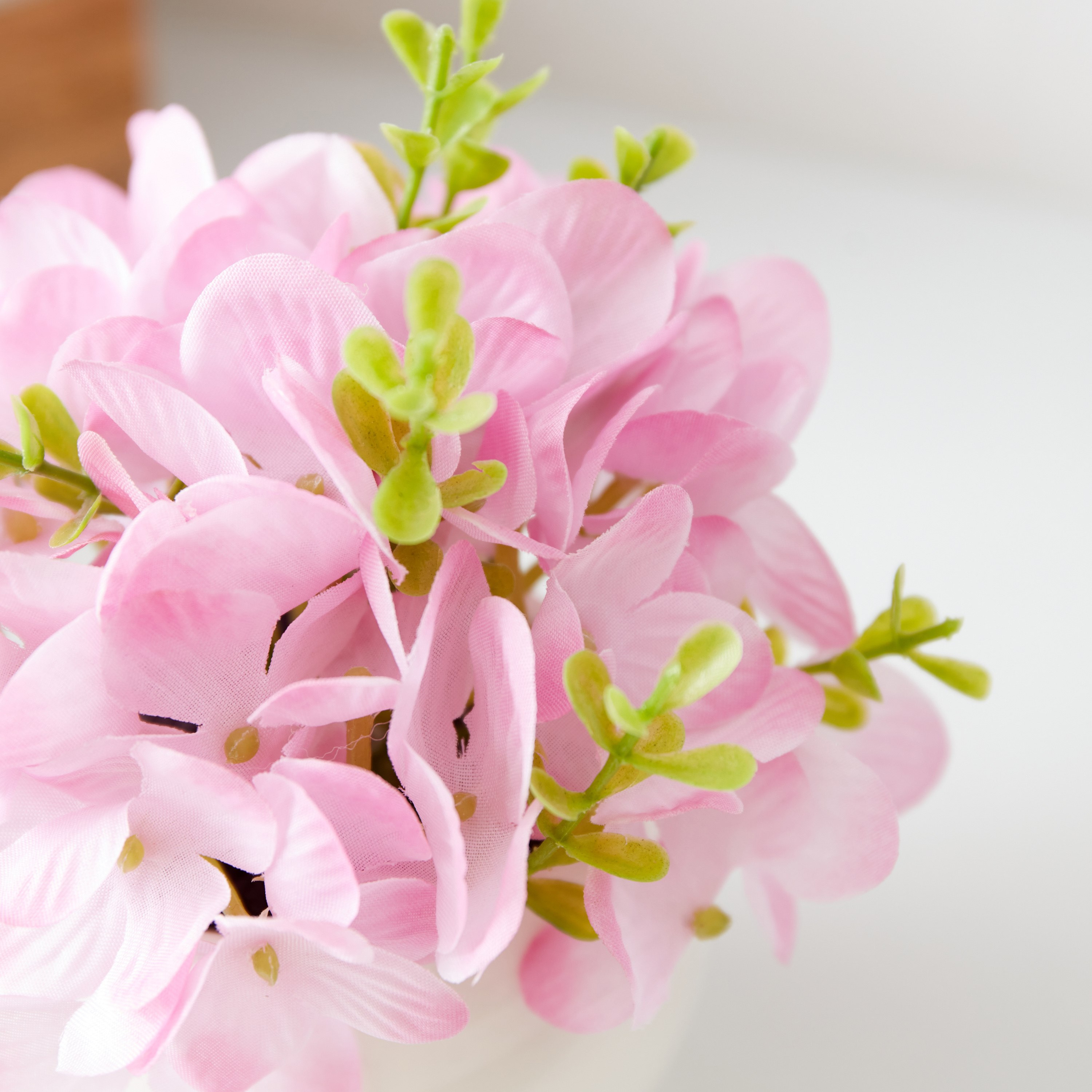 باقة زهور صغيرة في إناء سيراميك مستدير من هالي - 10x13x10 سم-hbxdecorandfurnishings-homeaccessories-artificialflowersandplants-image-3