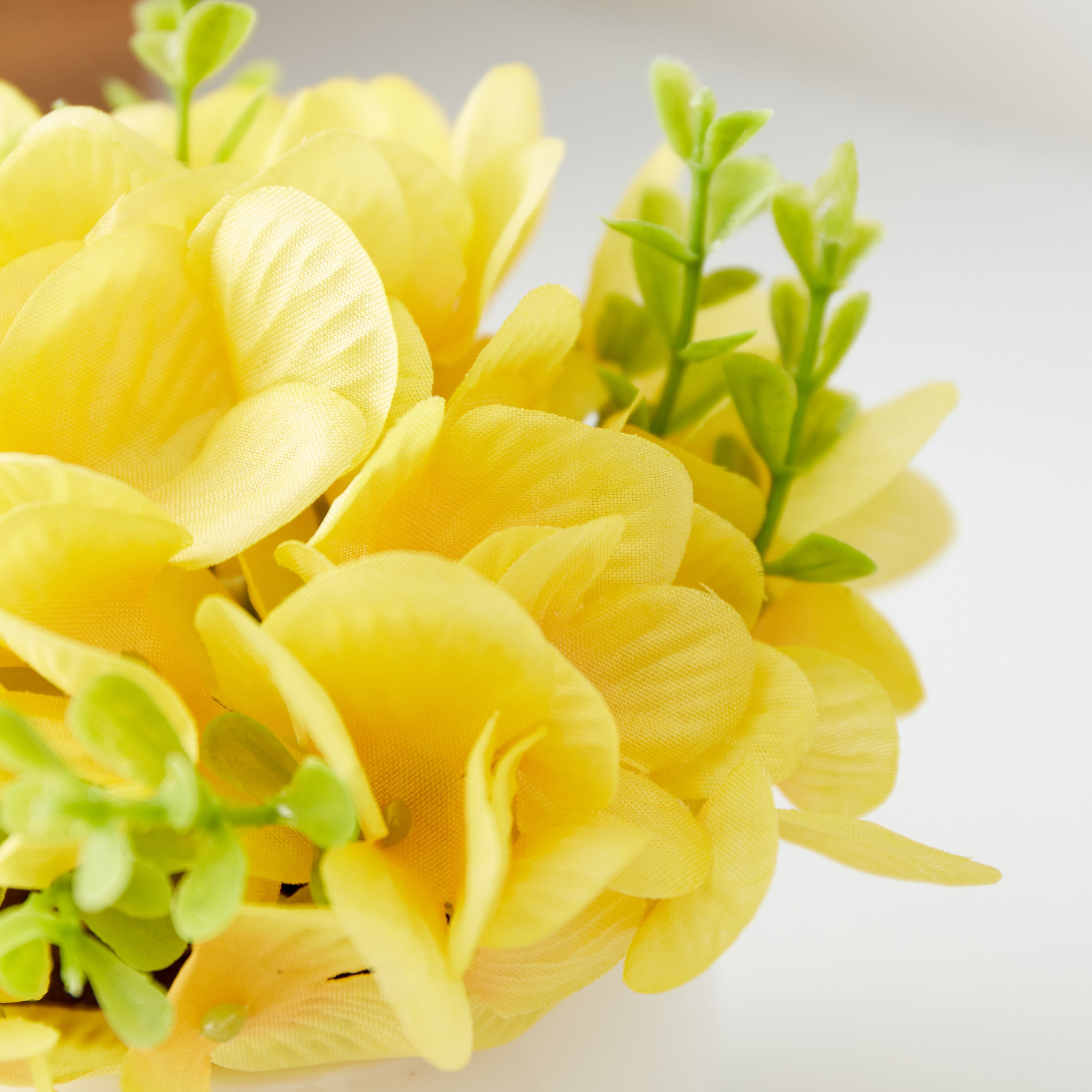 باقة زهور صغيرة في إناء سيراميك مستدير من هالي - 10x13x10 سم-hbxdecorandfurnishings-homeaccessories-artificialflowersandplants-image-3