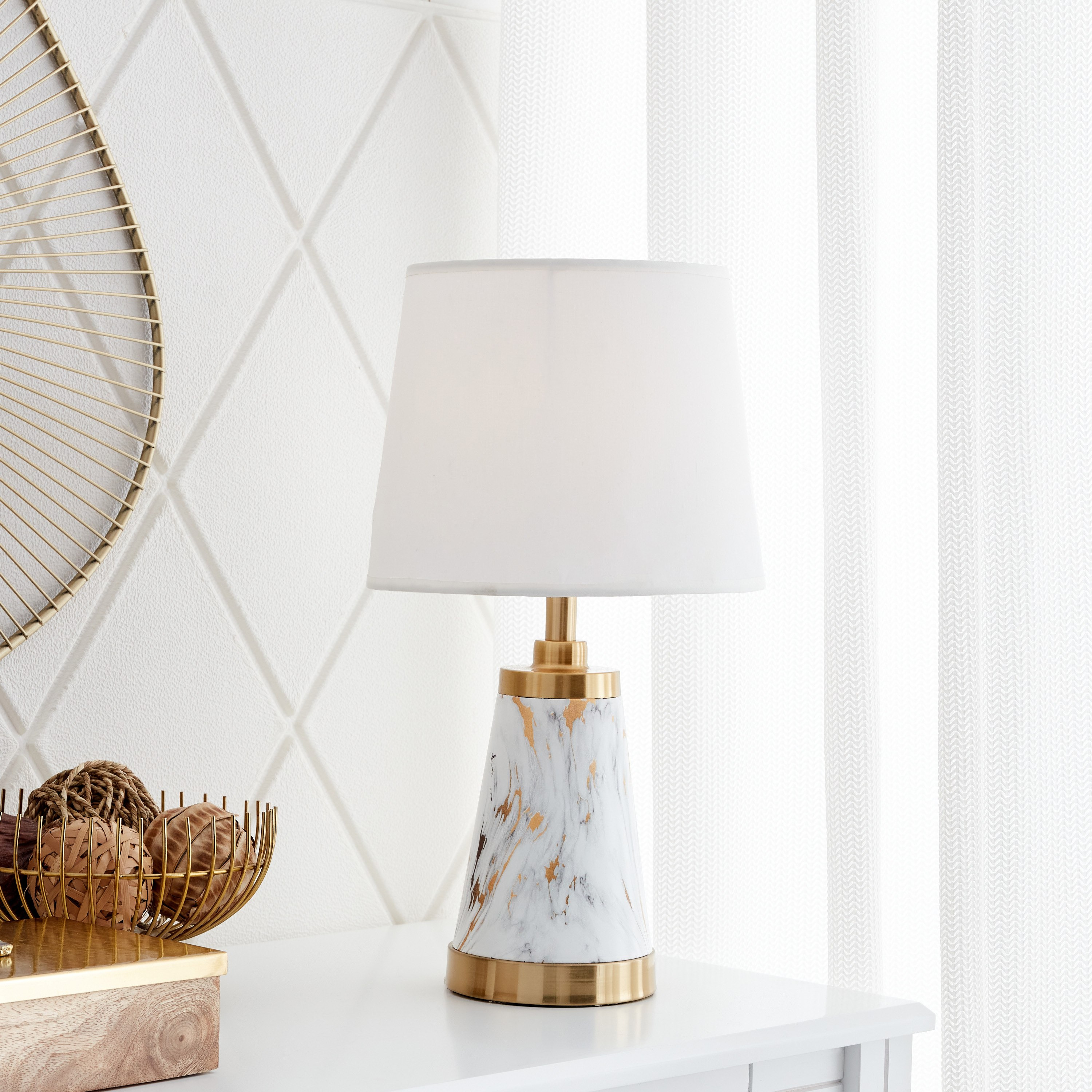 مصباح طاولة بقاعدة سيراميك من كاليس - 26x26x46 سم-hbxlivingroom-lighting-tablelamps-image-1