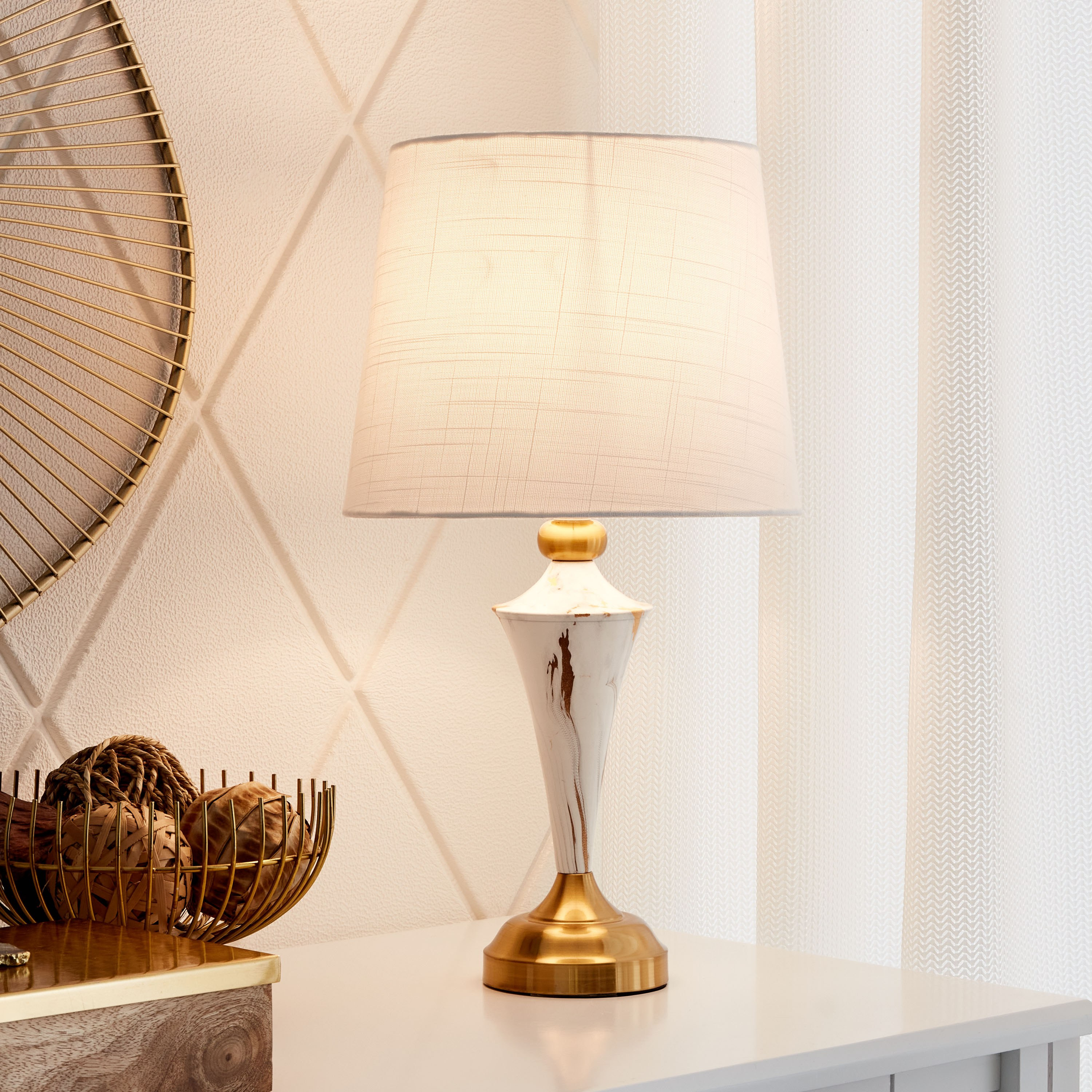 مصباح طاولة بقاعدة سيراميك من كاليس - 26x26x48 سم-hbxlivingroom-lighting-tablelamps-image-2