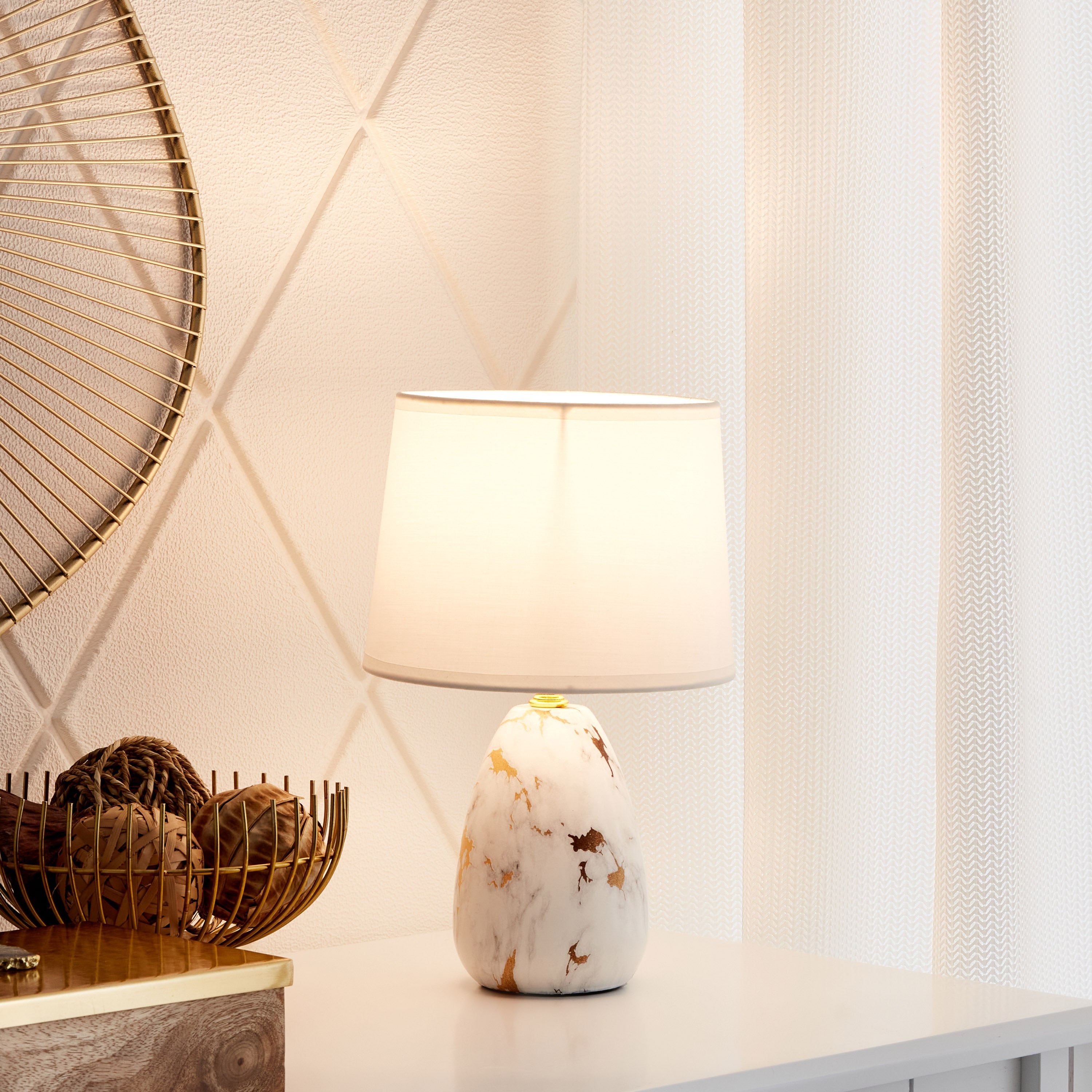 Ceramic base table deals lamp