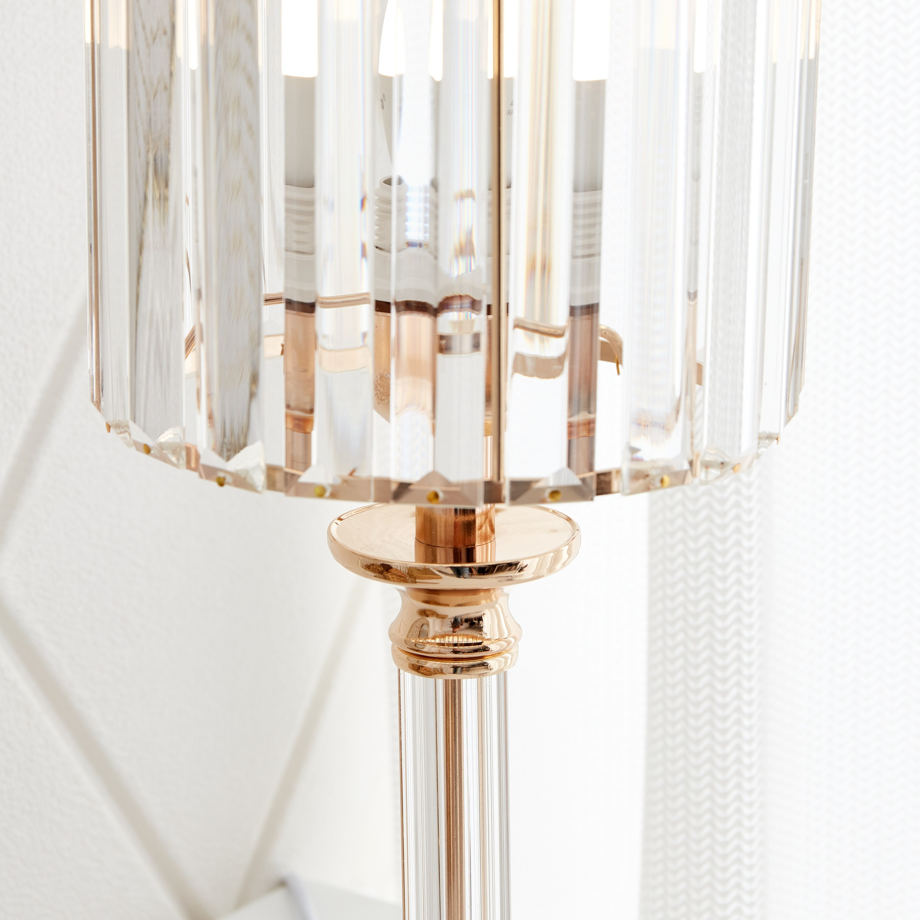 مصباح طاولة بغطاء كريستال من كاليس - 16x16x41 سم-hbxlivingroom-lighting-tablelamps-image-3