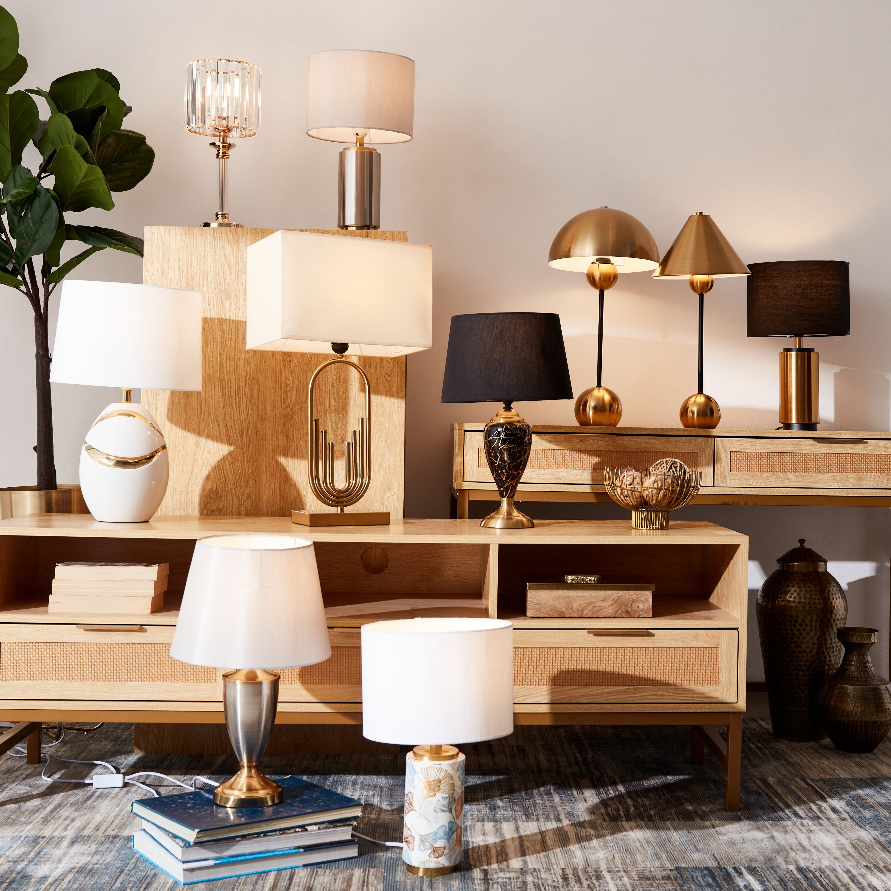 مصباح طاولة بقاعدة معدنية من كاليس- 26x26x42 سم-hbxlivingroom-lighting-tablelamps-image-5