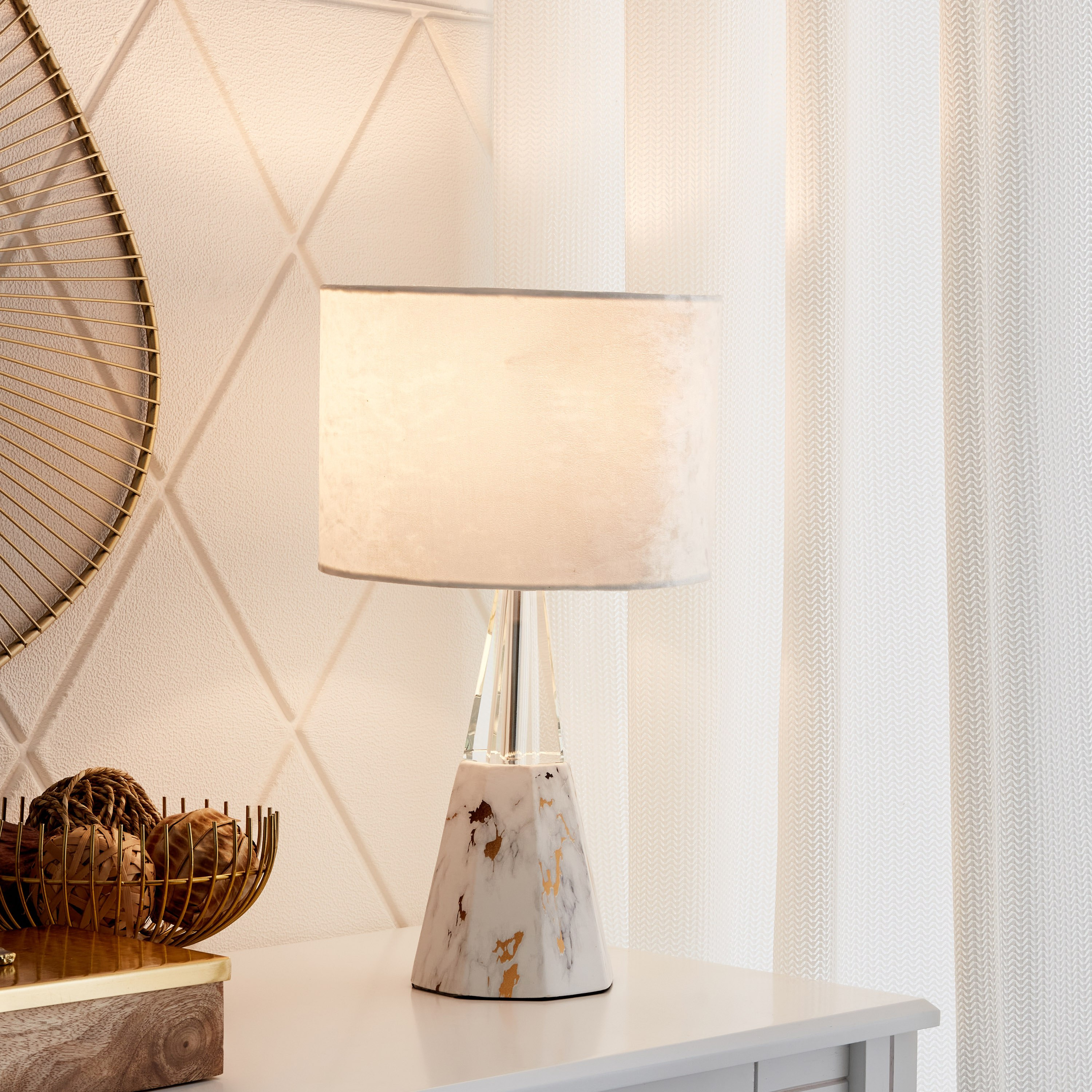 مصباح طاولة بقاعدة سيراميك بشكل مخروطي من كاليس - 26x26x44 سم-hbxlivingroom-lighting-tablelamps-image-2