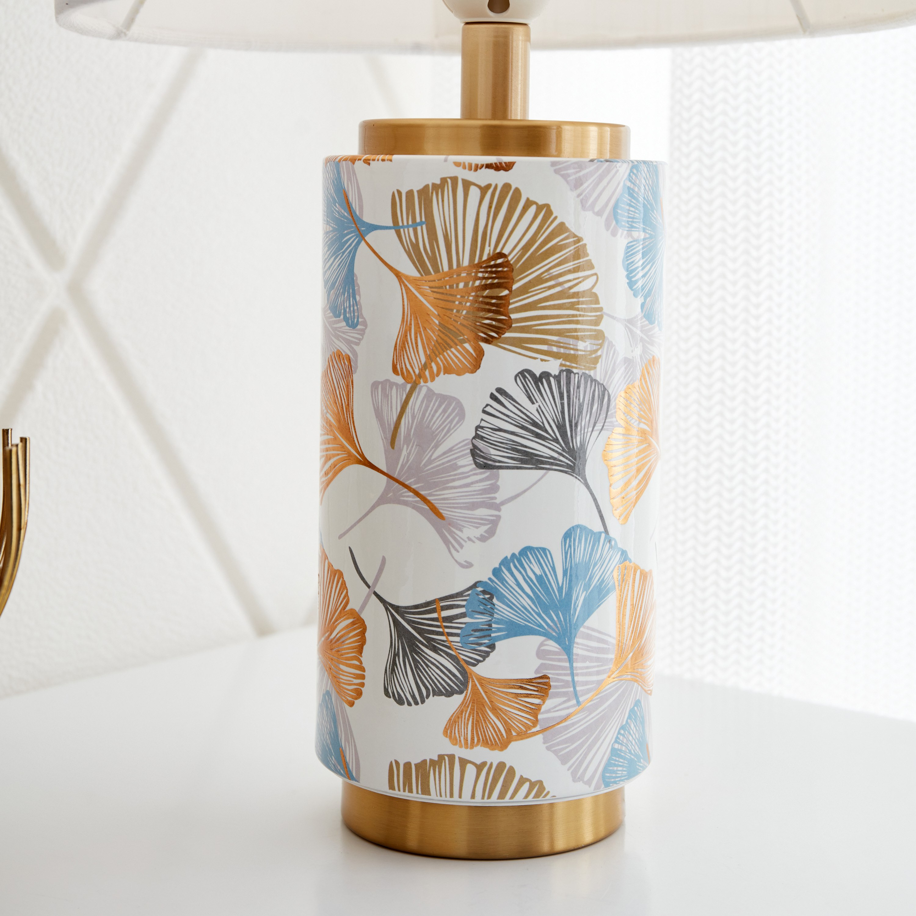 مصباح طاولة بقاعدة سيراميك من كاليس - 26x26x42 سم-hbxlivingroom-lighting-tablelamps-image-4