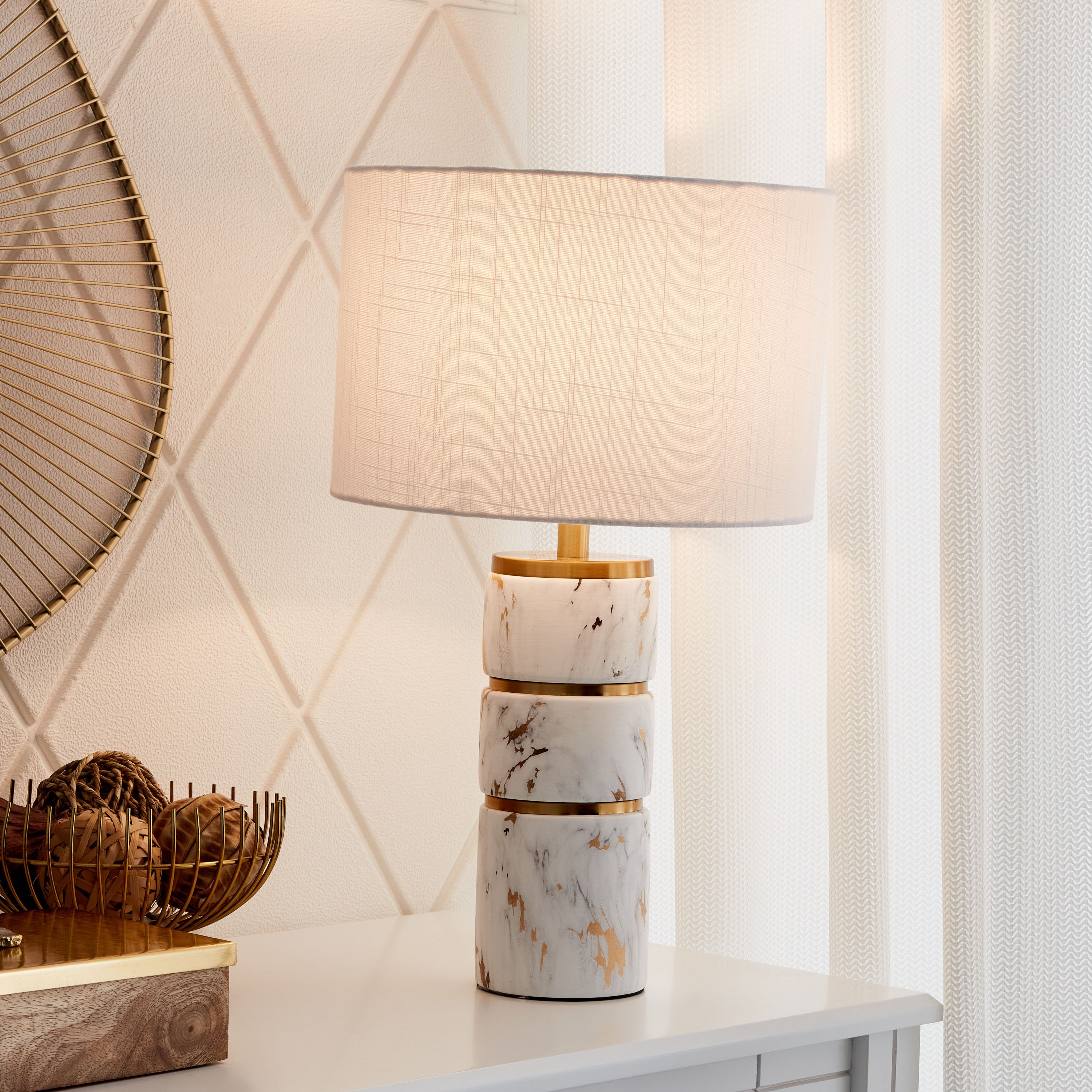 مصباح طاولة بقاعدة سيراميك من كاليس - 31x31x51 سم-hbxlivingroom-lighting-tablelamps-image-2