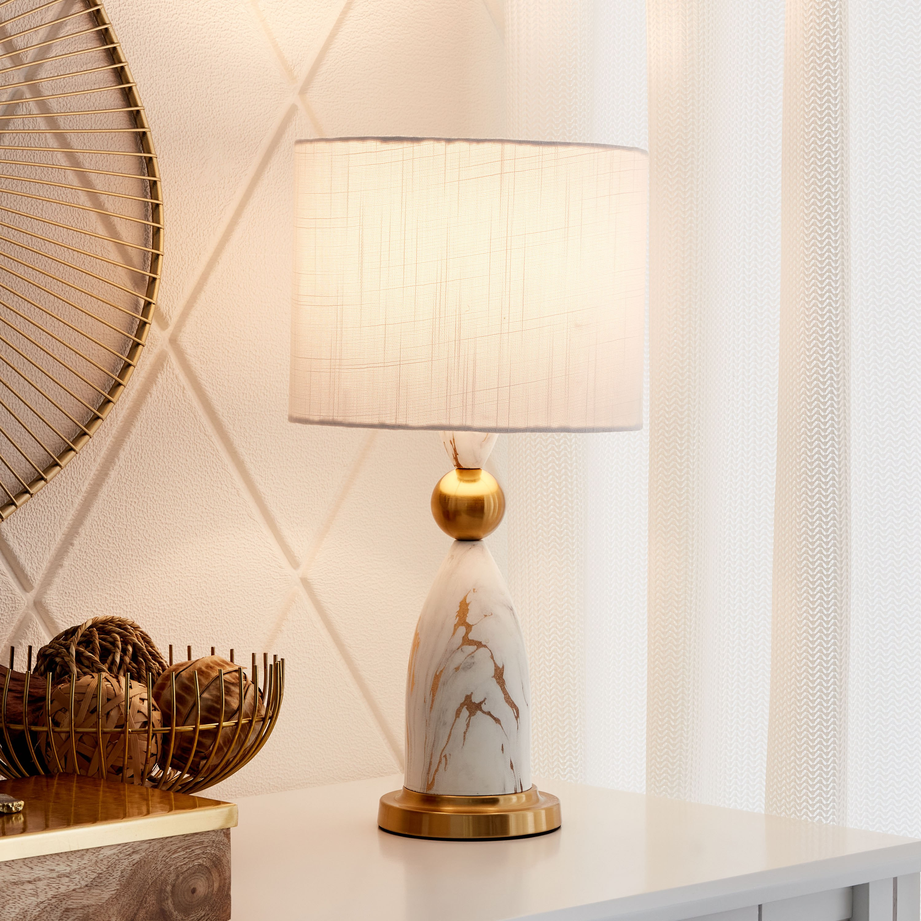 مصباح طاولة بقاعدة سيراميك من كاليس - 23x23x45 سم-hbxlivingroom-lighting-tablelamps-image-2