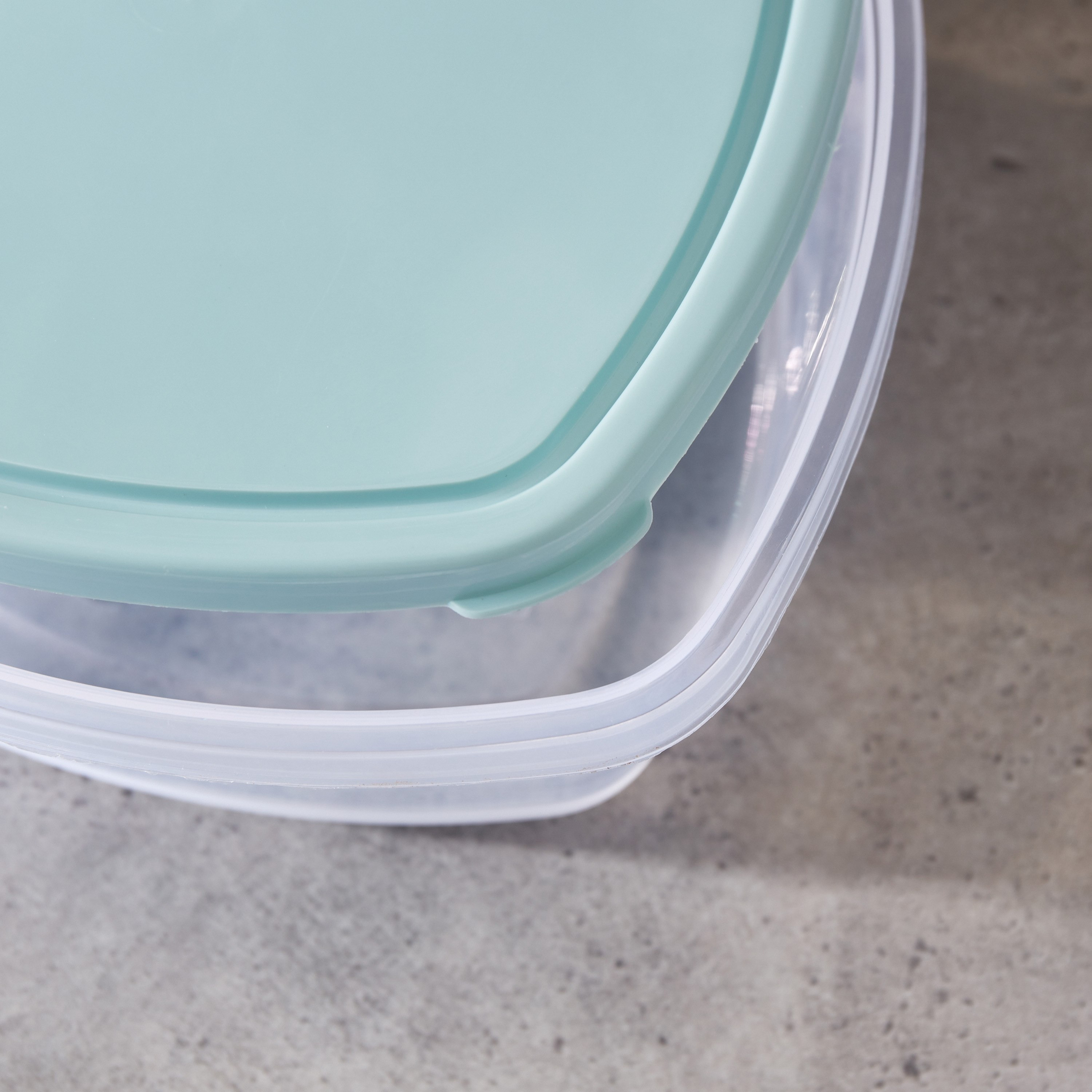 حاوية تخزين طعام من رويال جولدن - 1.5 لتر-hbxhomeware-hbxkitchen-image-4
