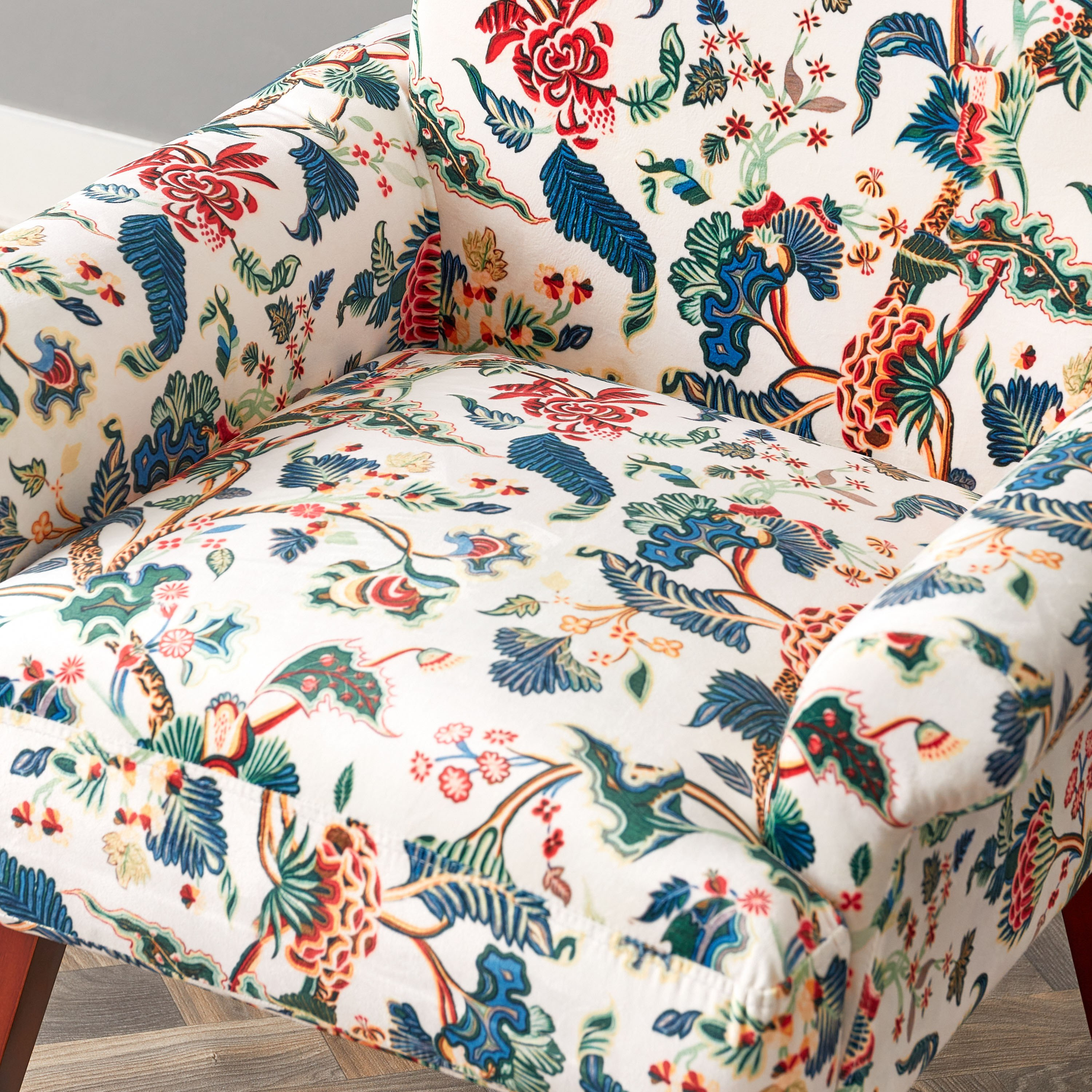 Iris Printed Accent Chair-hbxlivingroom-sofasandarmchairs-easychairs-image-3