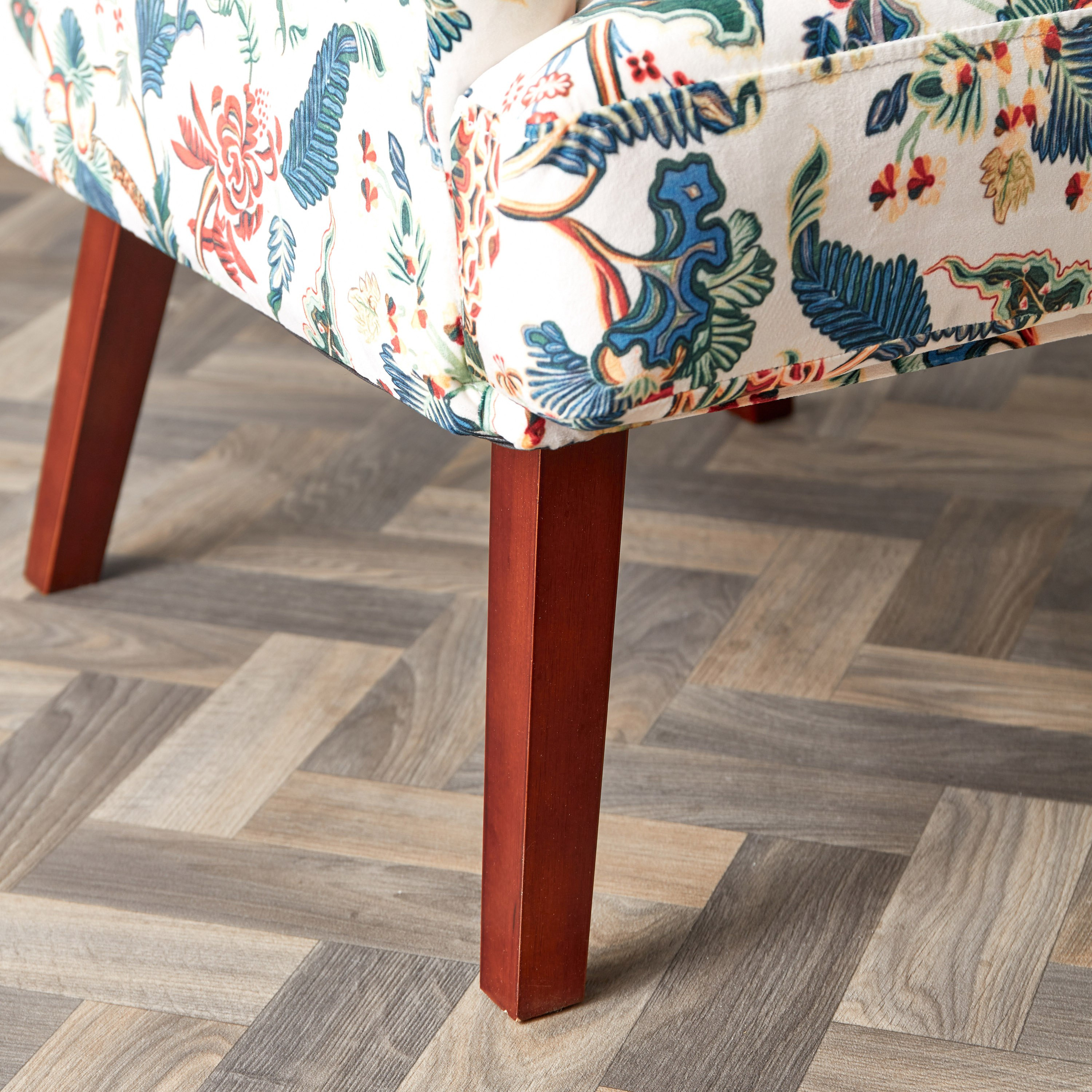 Iris Printed Accent Chair-hbxlivingroom-sofasandarmchairs-easychairs-image-7