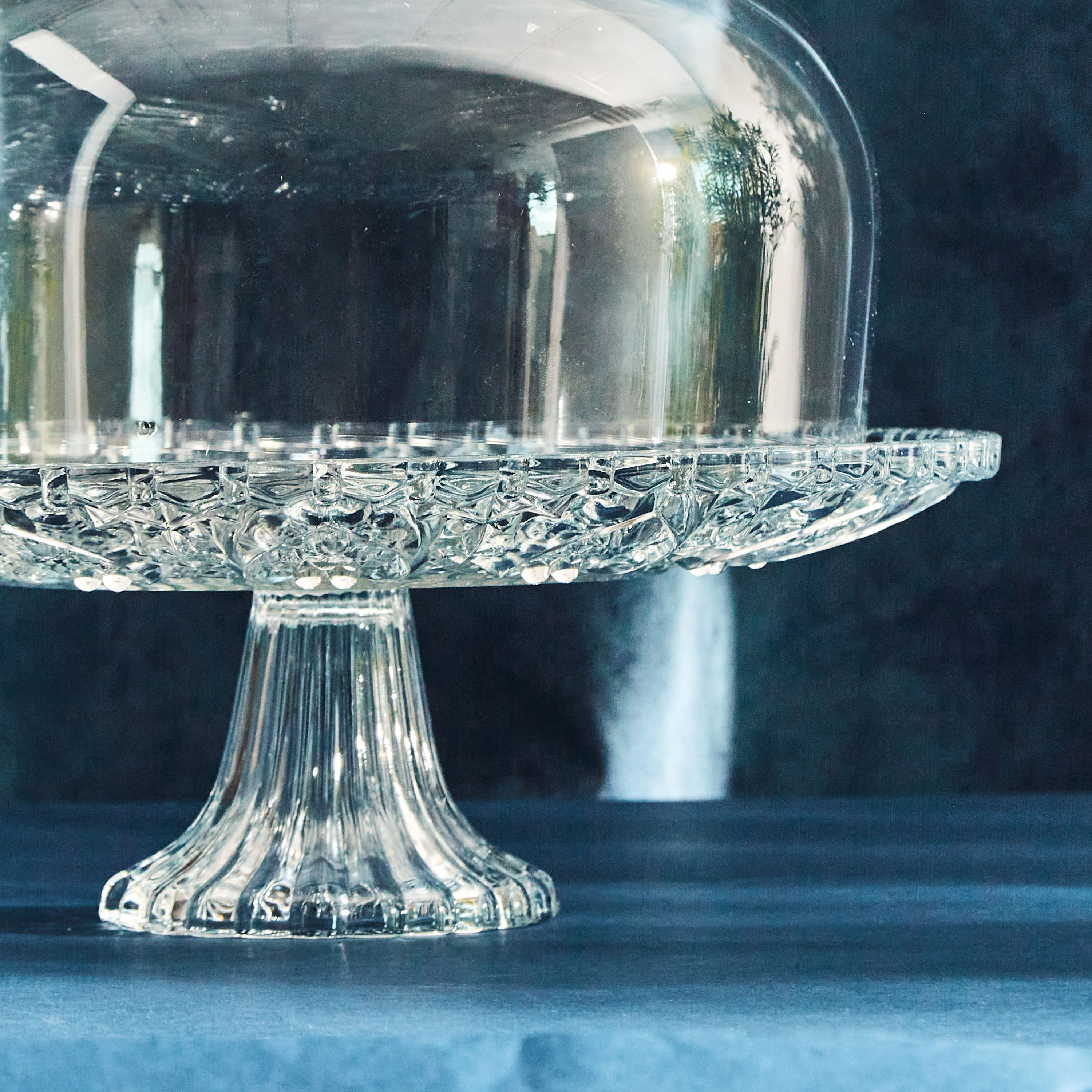 حامل تقديم كيك زجاج بقبة من فيستيف - 30 سم-hbxdecorandfurnishings-tabletop-serveware-image-4