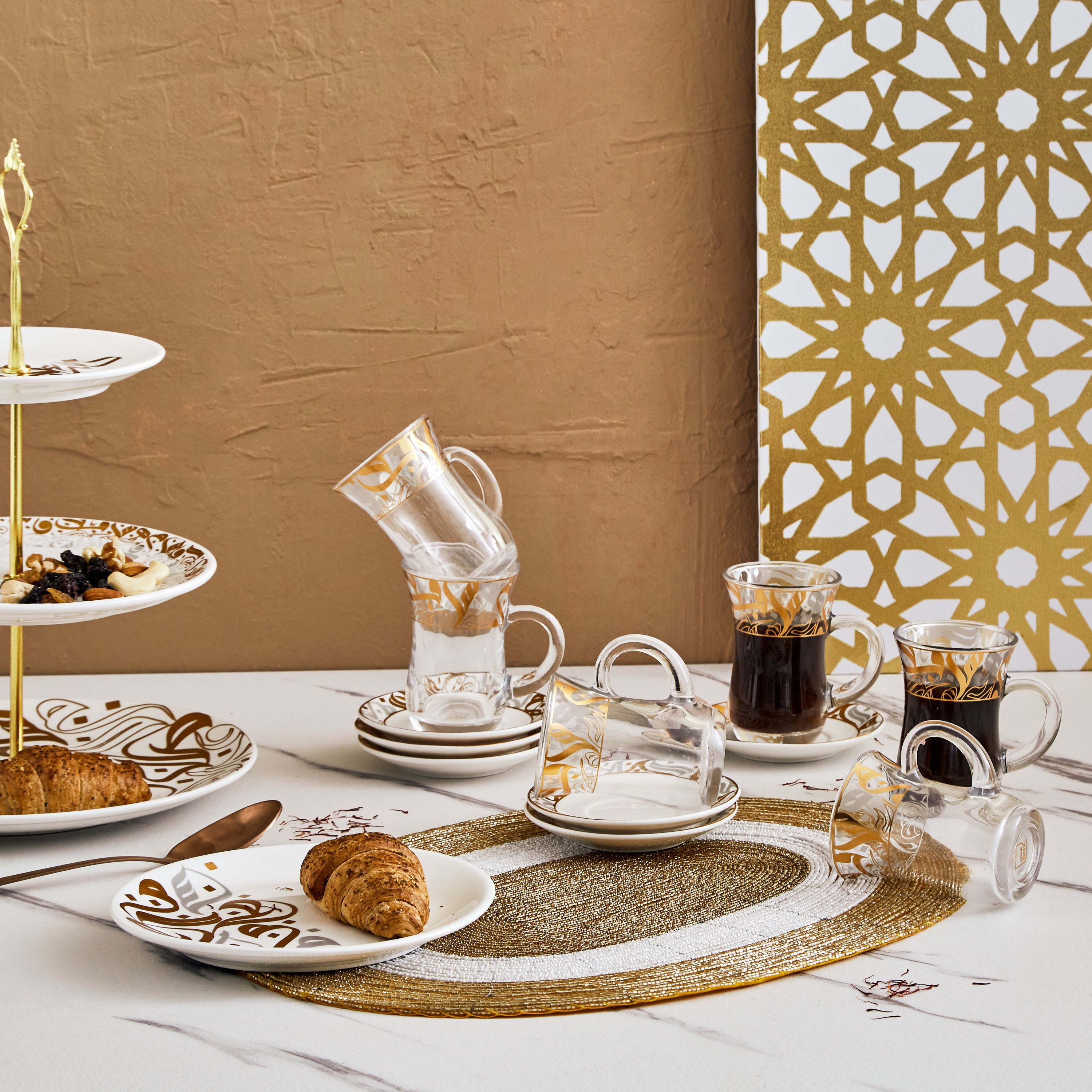 طقم استكانة 12 قطعة من كاليجرافي-hbxhomeware-diningandtabletop-coffeeandteasets-image-5