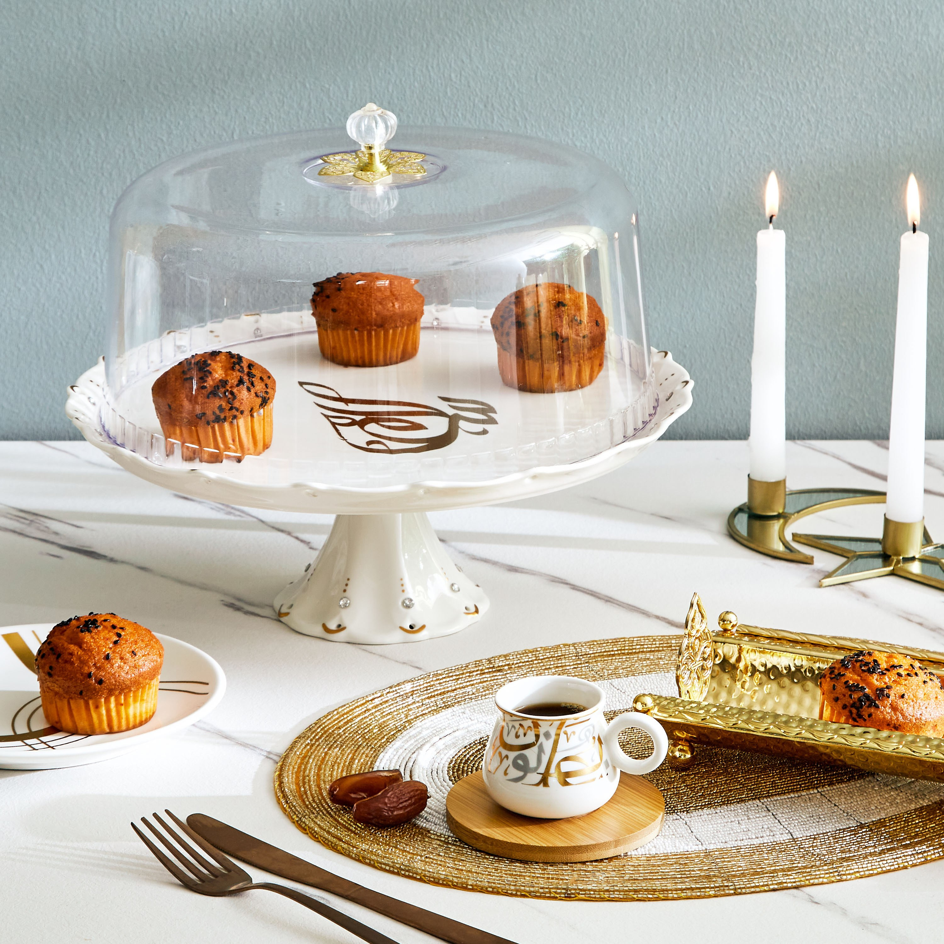 حامل كعك بغطاء أكريليك من فيستيف - 33.5 سم-hbxdecorandfurnishings-tabletop-serveware-image-6