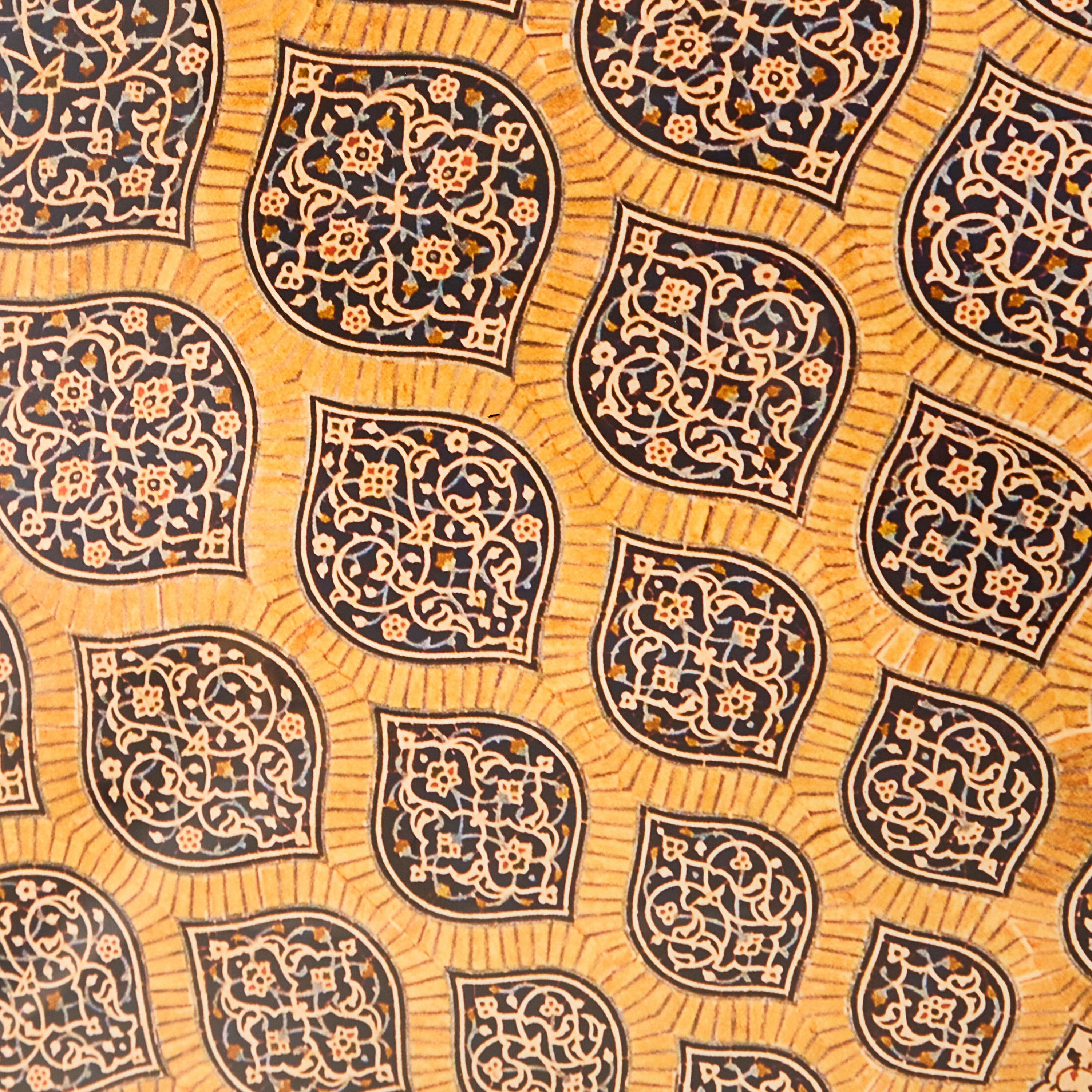 لوحة مؤطرة بتصميم أرابيسك من أمارا - 60x3x60 سم-PROMO_HB_AE_B1G1_250925-image-4