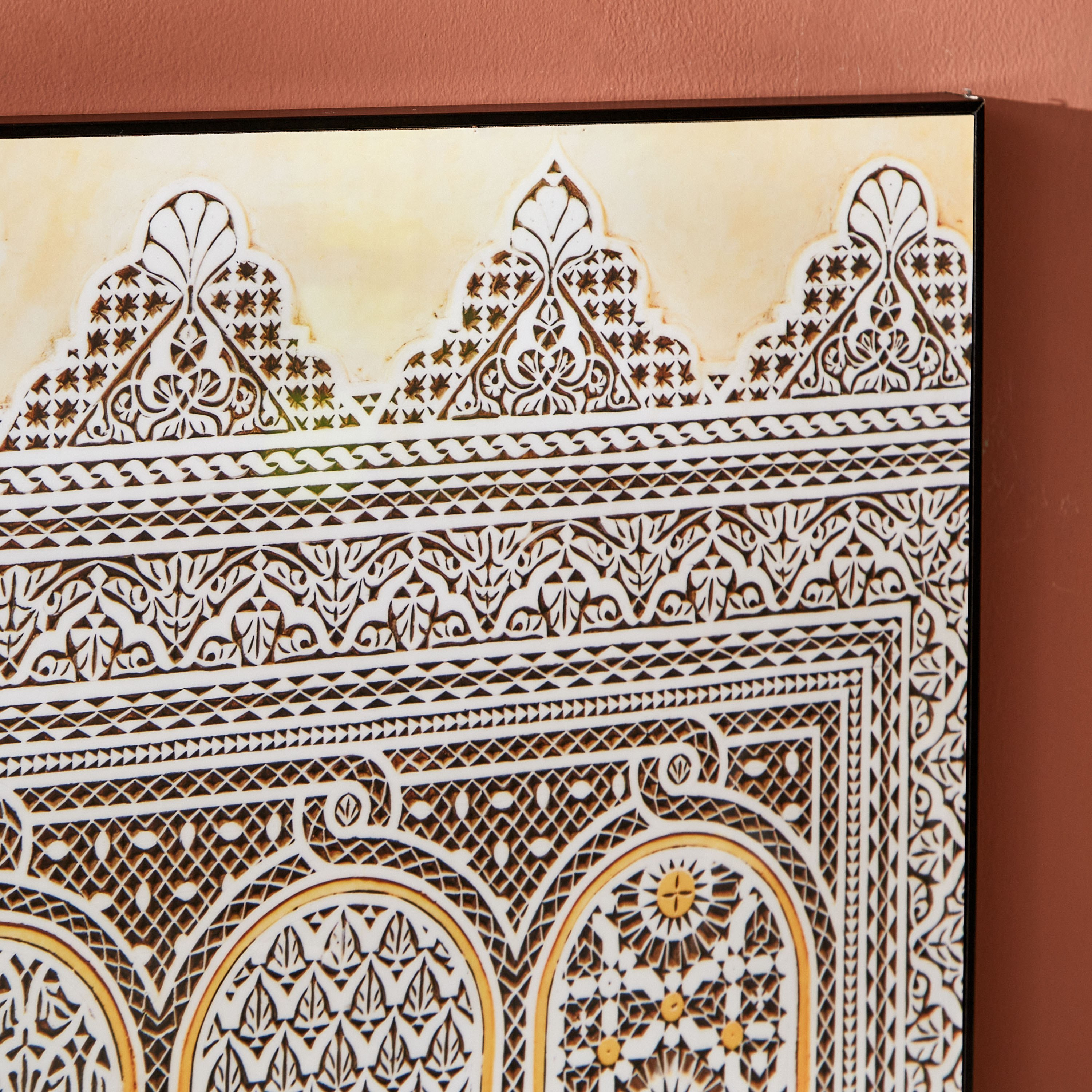 لوحة مؤطرة بتصميم أبواب قصر من أمارا - 120x3x40 سم-PROMO_HB_AE_B1G1_250925-image-4