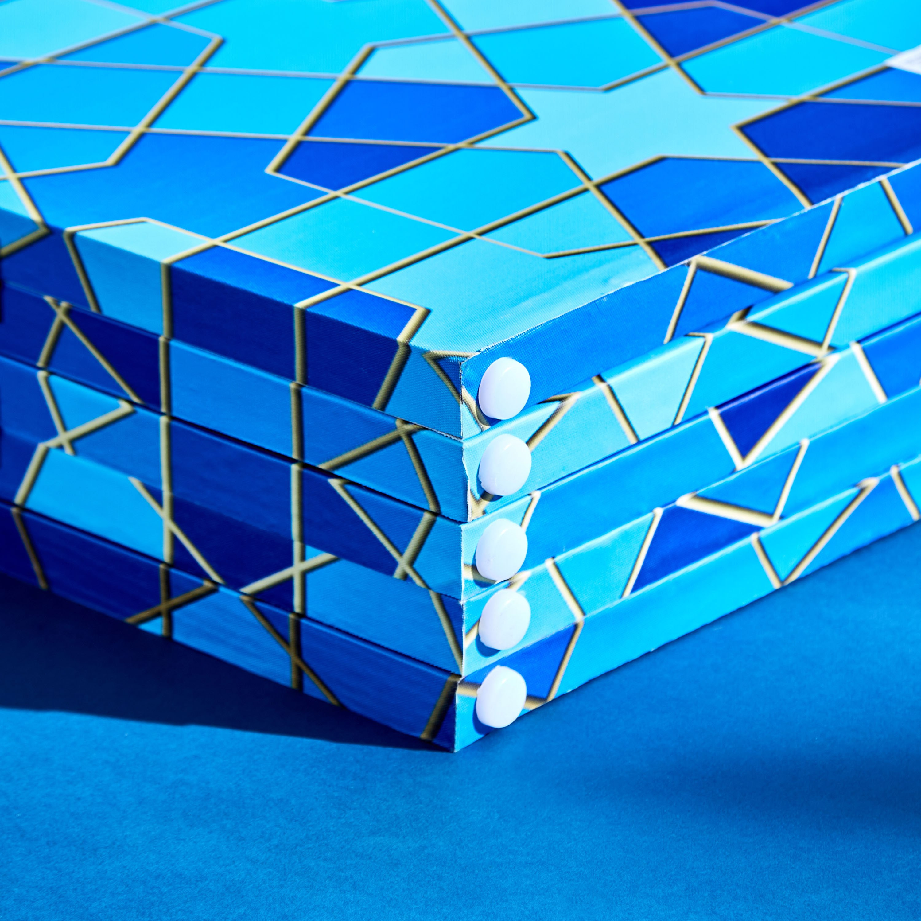 Amara 5-Panel Arabic Design Foldable Screen - 180x3x200 cm-hbxdecorandfurnishings-homeaccessories-novelties-image-4