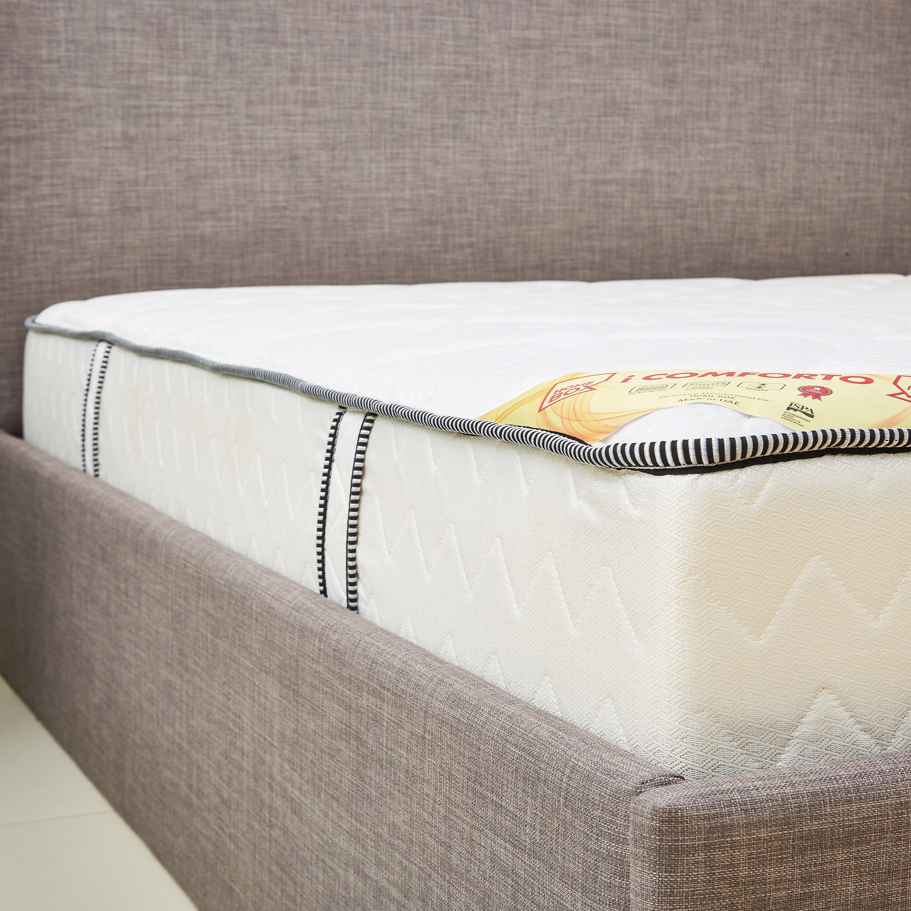 مرتبة سوبر كينج بنوابض جيبية من آي كومفورتو - 200x200x25 سم-hbxfurniture-mattresses-superking-image-5