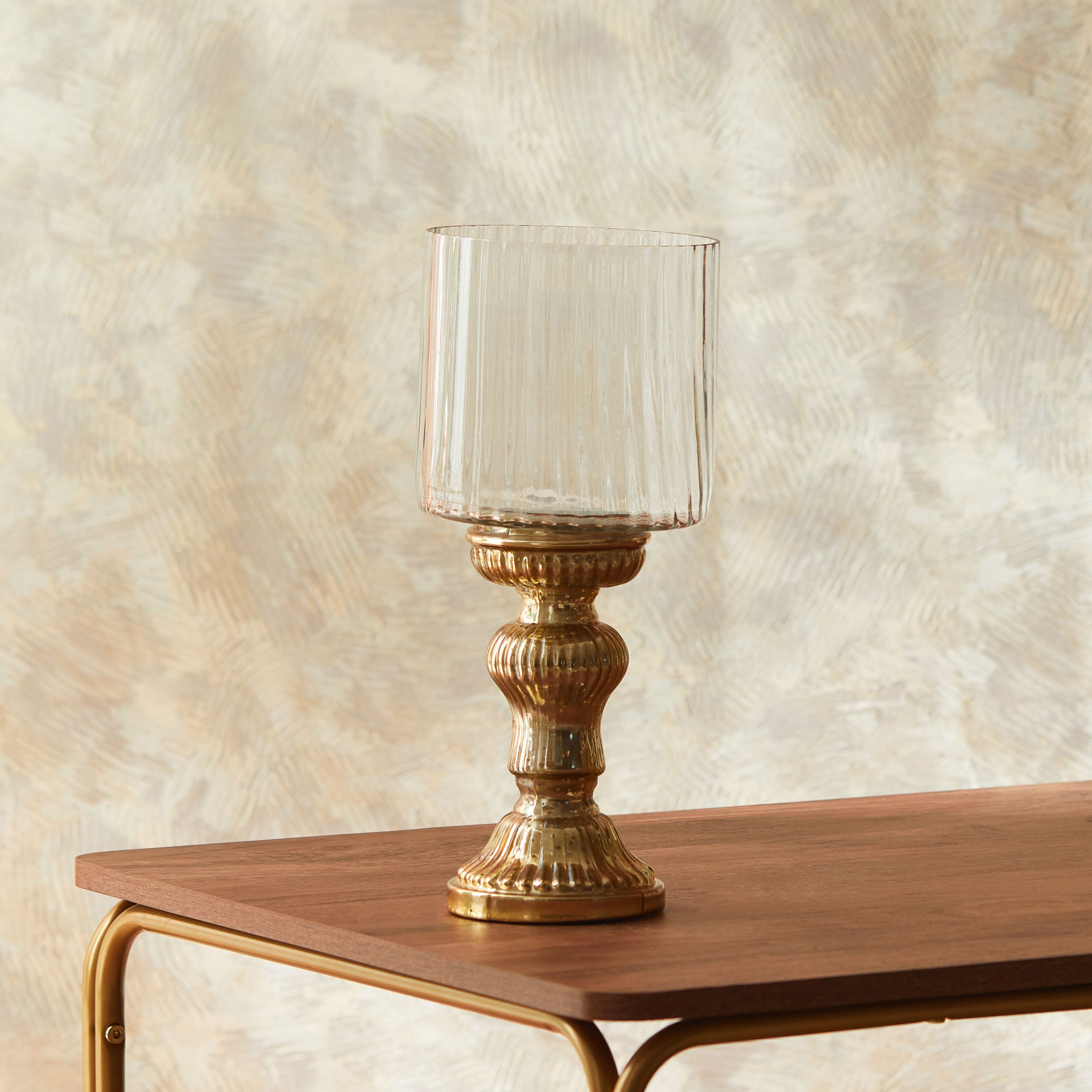 حامل شموع فانوس زجاج مضلّع من جولنار - 15x15x34 سم-hbxlivingroom-decorandaccessories-candleholders-image-2