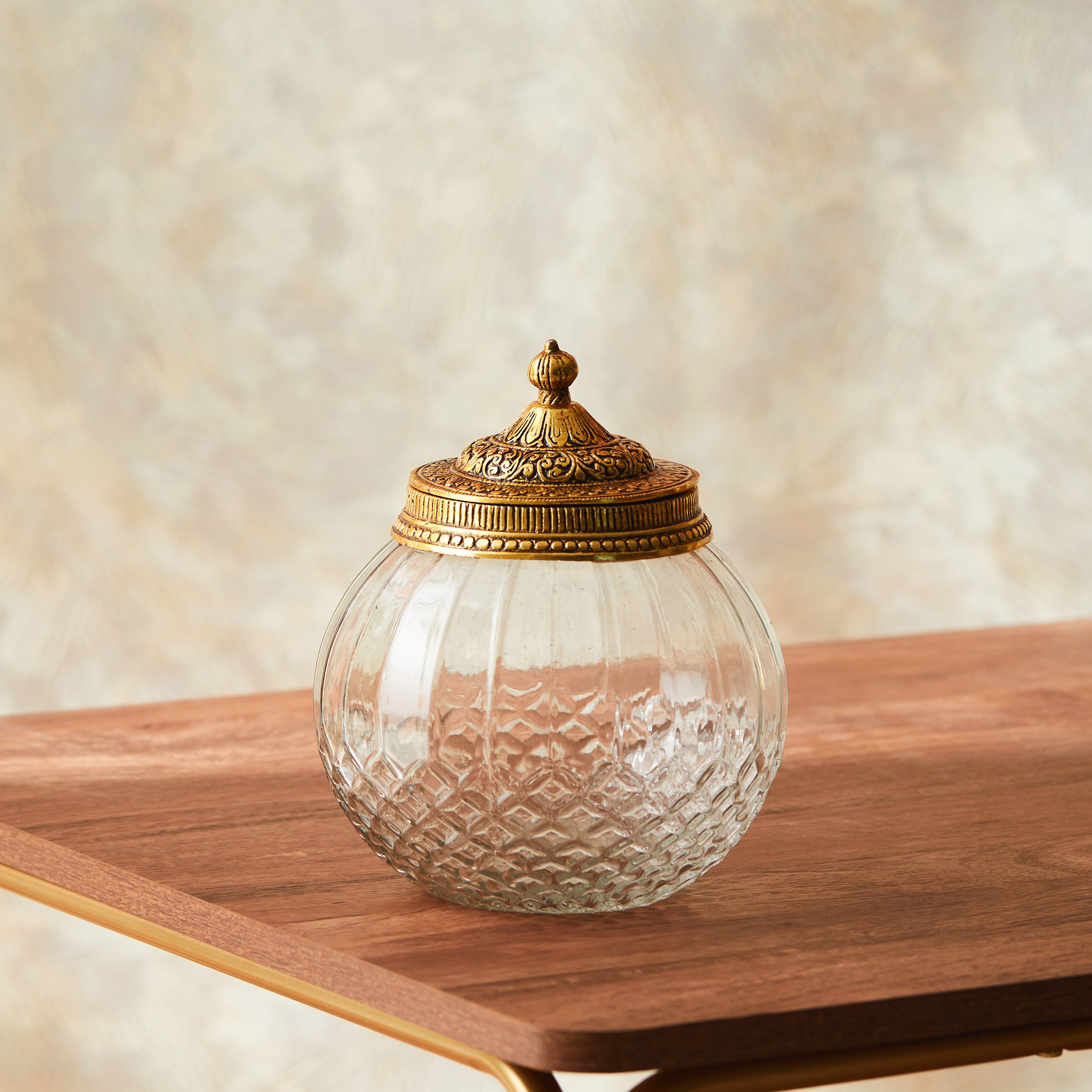 وعاء زجاجي بغطاء من جولنار - 16x16x19 سم-hbxdecorandfurnishings-homeaccessories-novelties-image-1