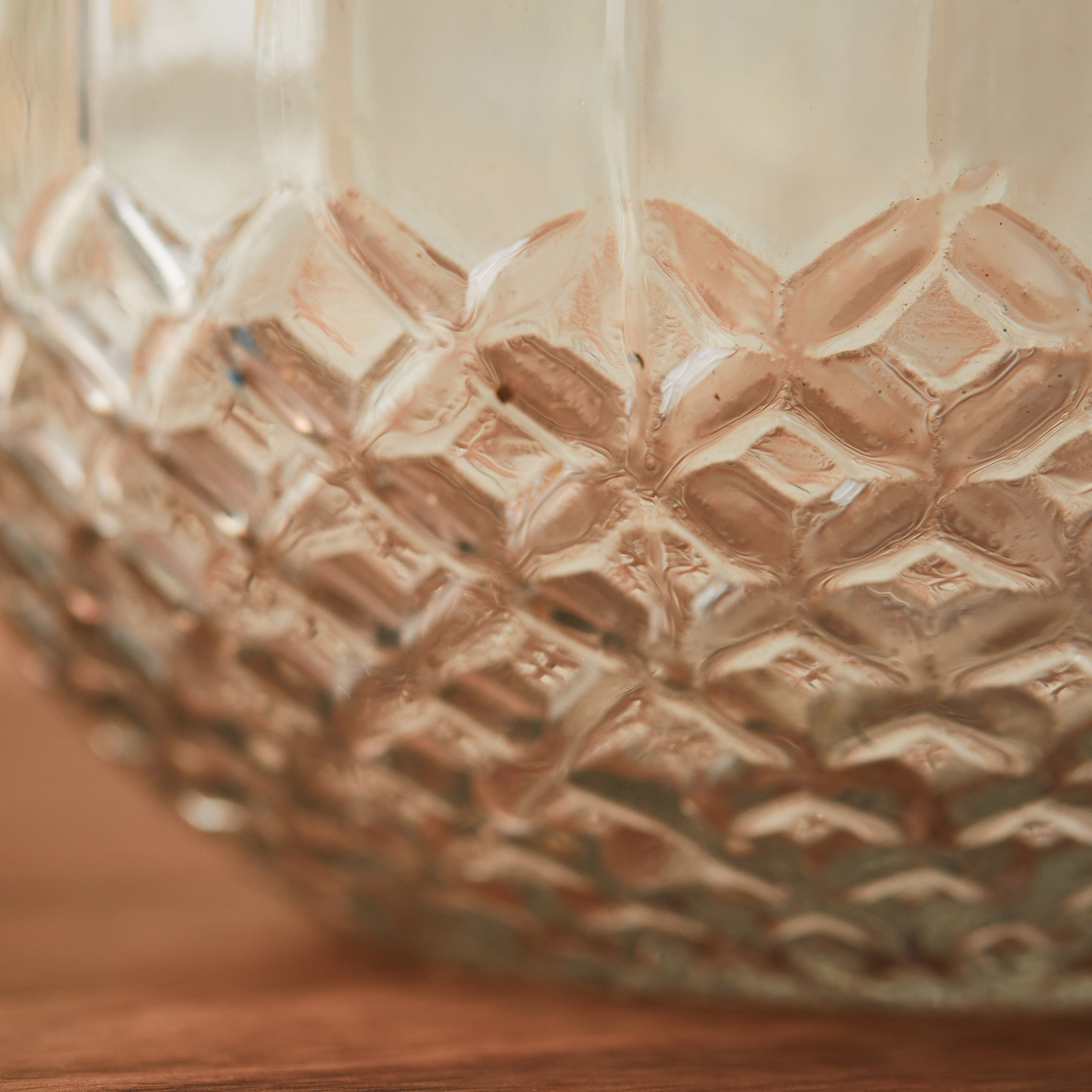 وعاء زجاجي بغطاء من جولنار - 16x16x19 سم-hbxdecorandfurnishings-homeaccessories-novelties-image-5