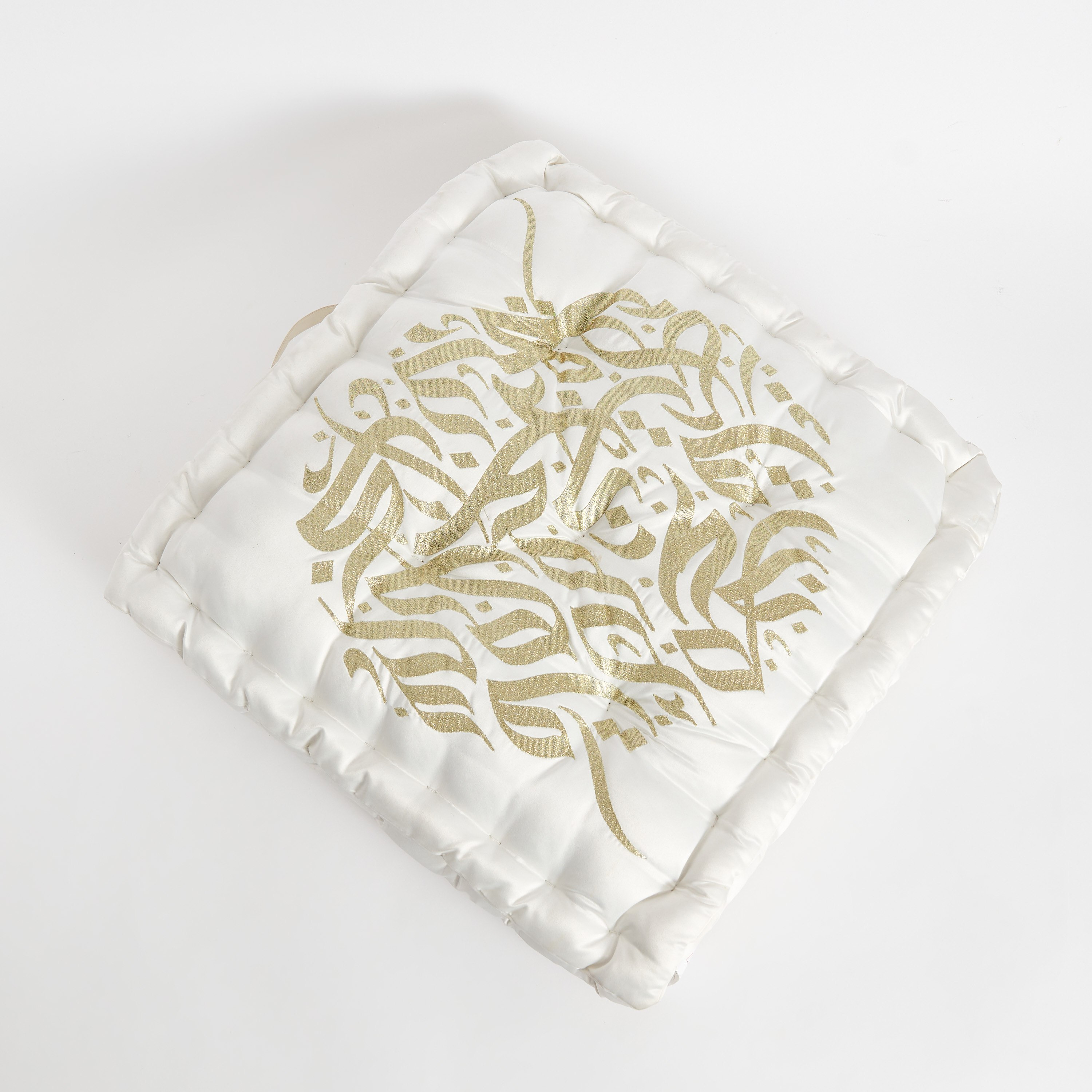 وسادة أرضية مطرّزة من كاليجرافي - 50x50x10 سم-hbxhomeware-hbxdecorandfurnishings-image-9