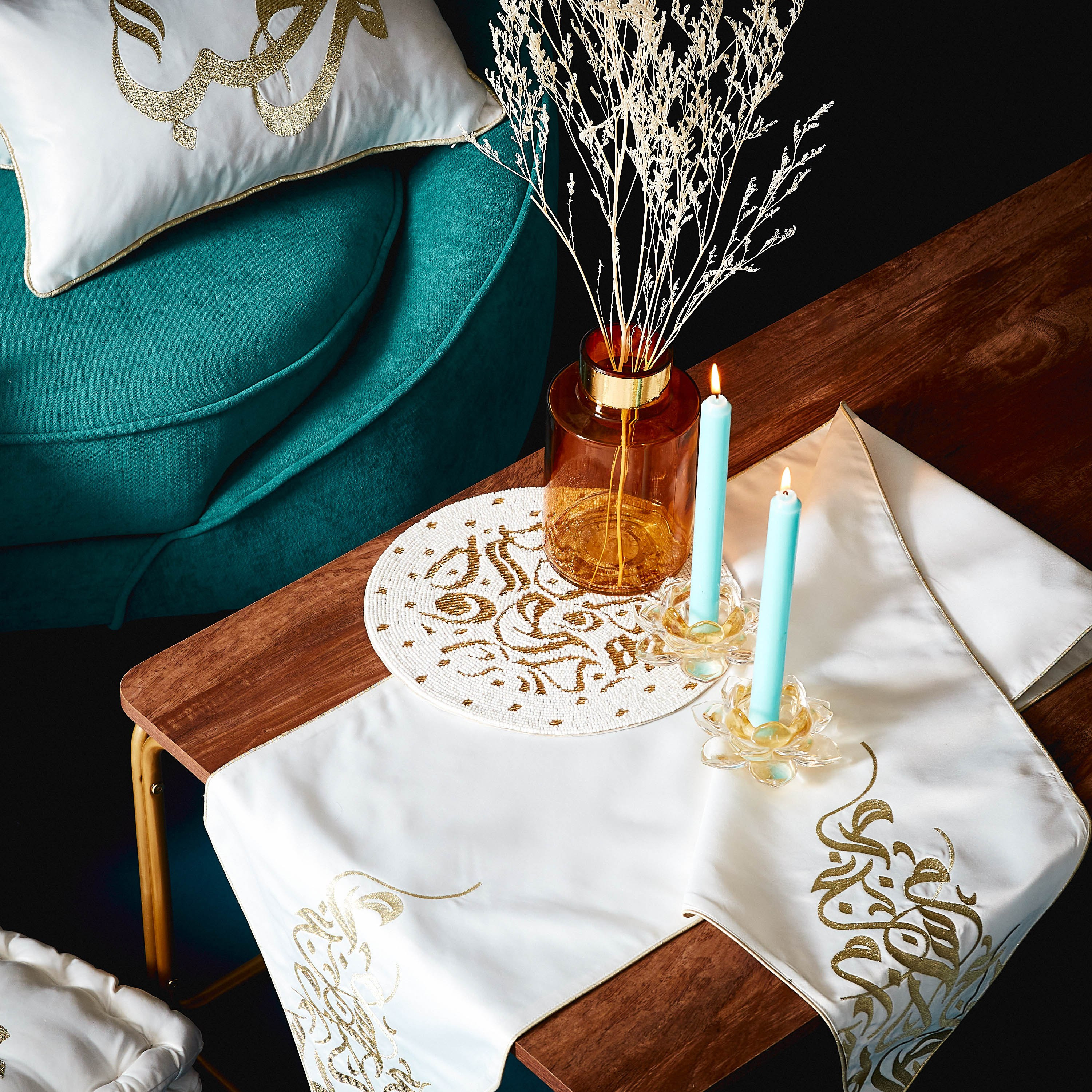 لبادة صحون مستديرة مزيّنة بالخرز من كاليجرافي - 30 سم-hbxdecorandfurnishings-homefurnishings-tablelinens-image-4