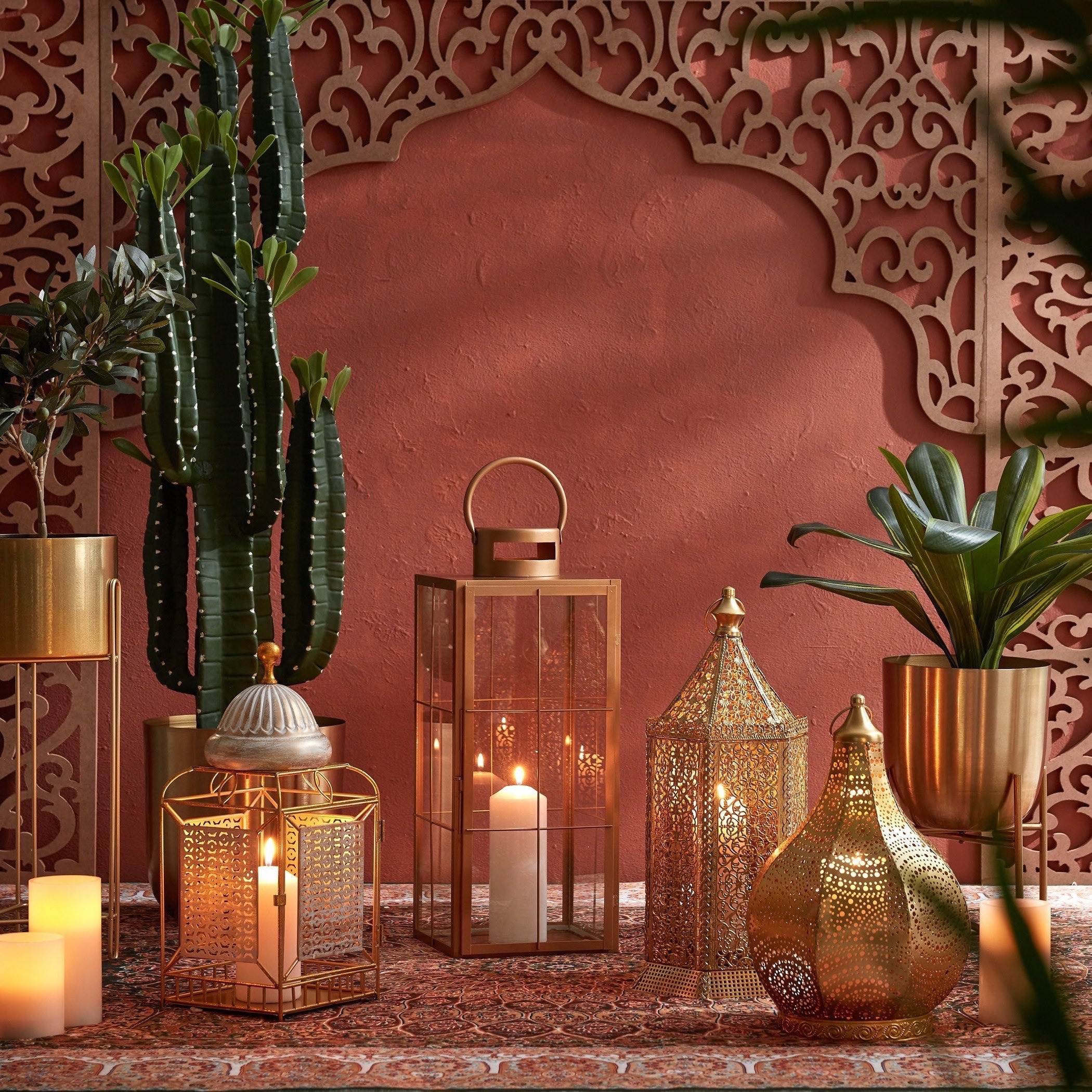 Tahira Metal Block Lantern - 20x20x50 cm-hbxdecorandfurnishings-homeaccessories-lanterns-image-7
