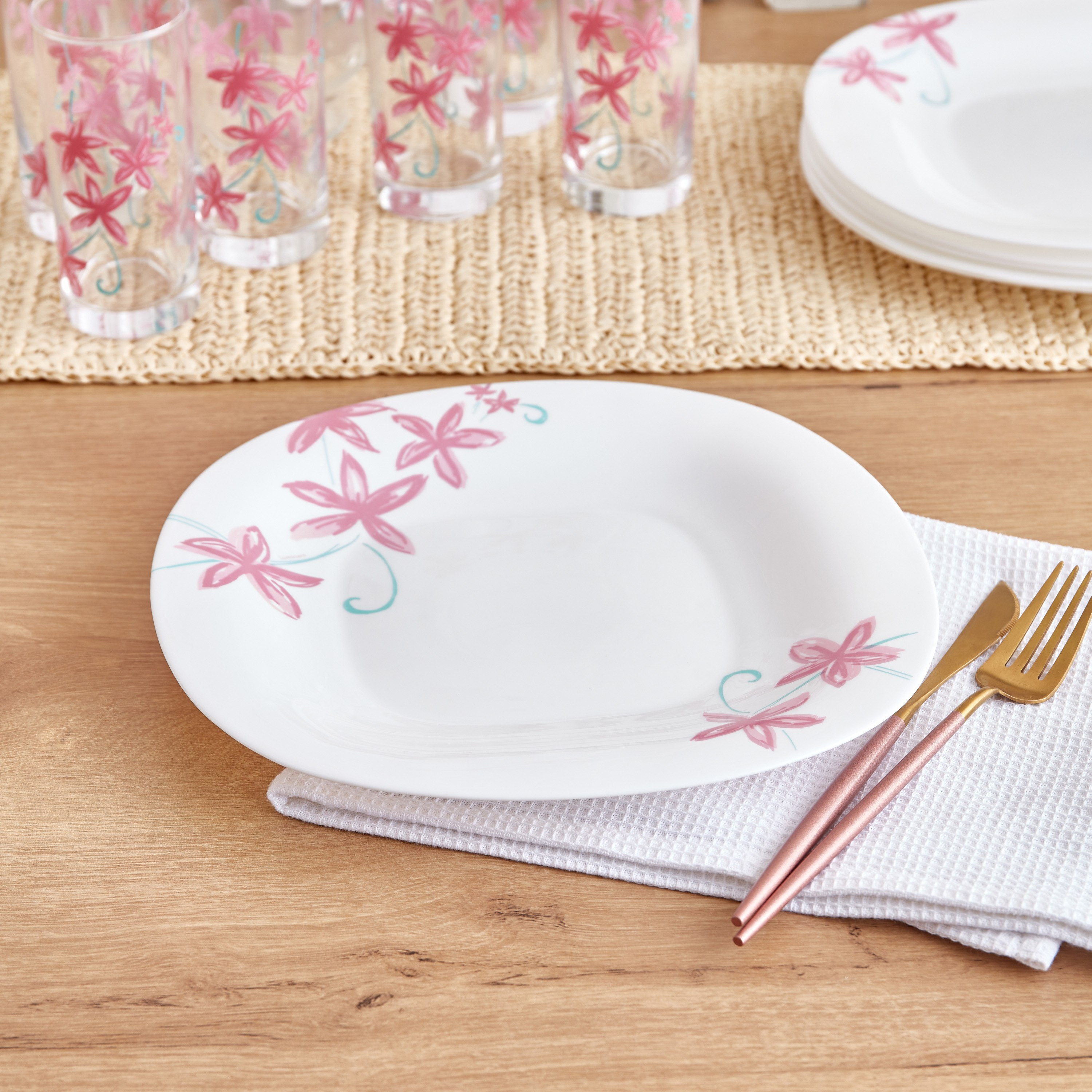 طقم عشاء أوبالوير 46 قطعة نيو كارين مونيرا من لومينارك-hbxhomeware-hbxkitchen-image-7