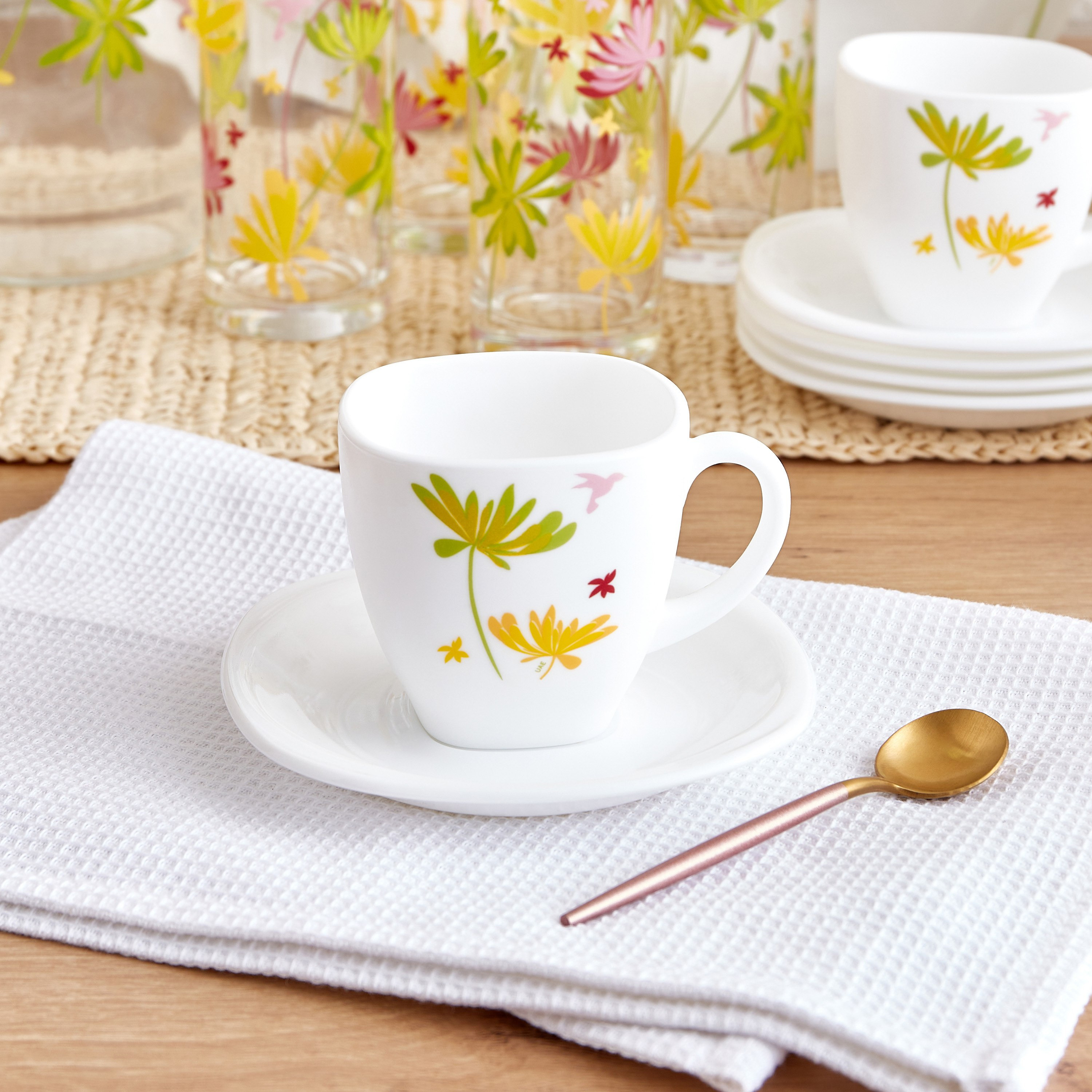 طقم عشاء نيو كارين كريزي فلاور 46 قطعة من لومينارك-hbxhomeware-hbxkitchen-image-2