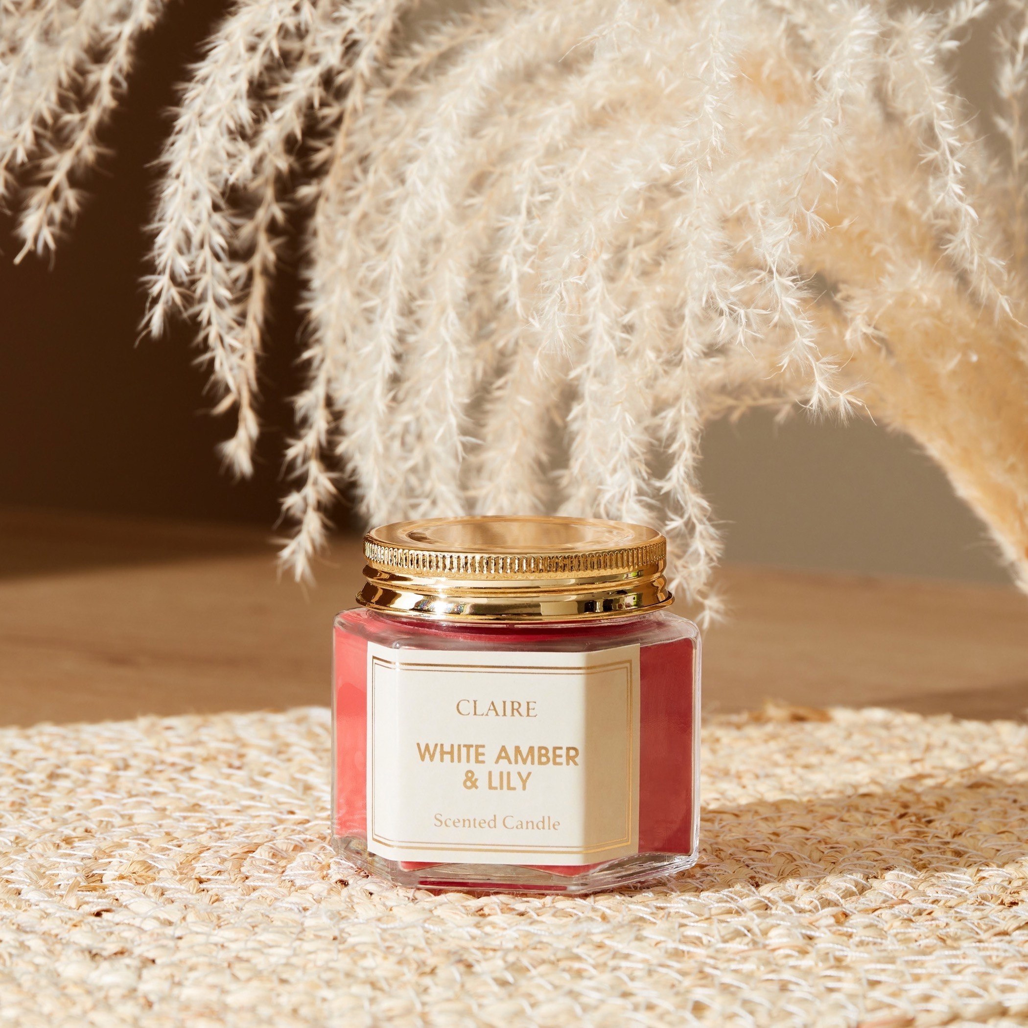 جرة شموع زجاجية برائحة العنبر الأبيض ليلي من كلير - 70 جم-hbxlivingroom-decorandaccessories-candles-image-1