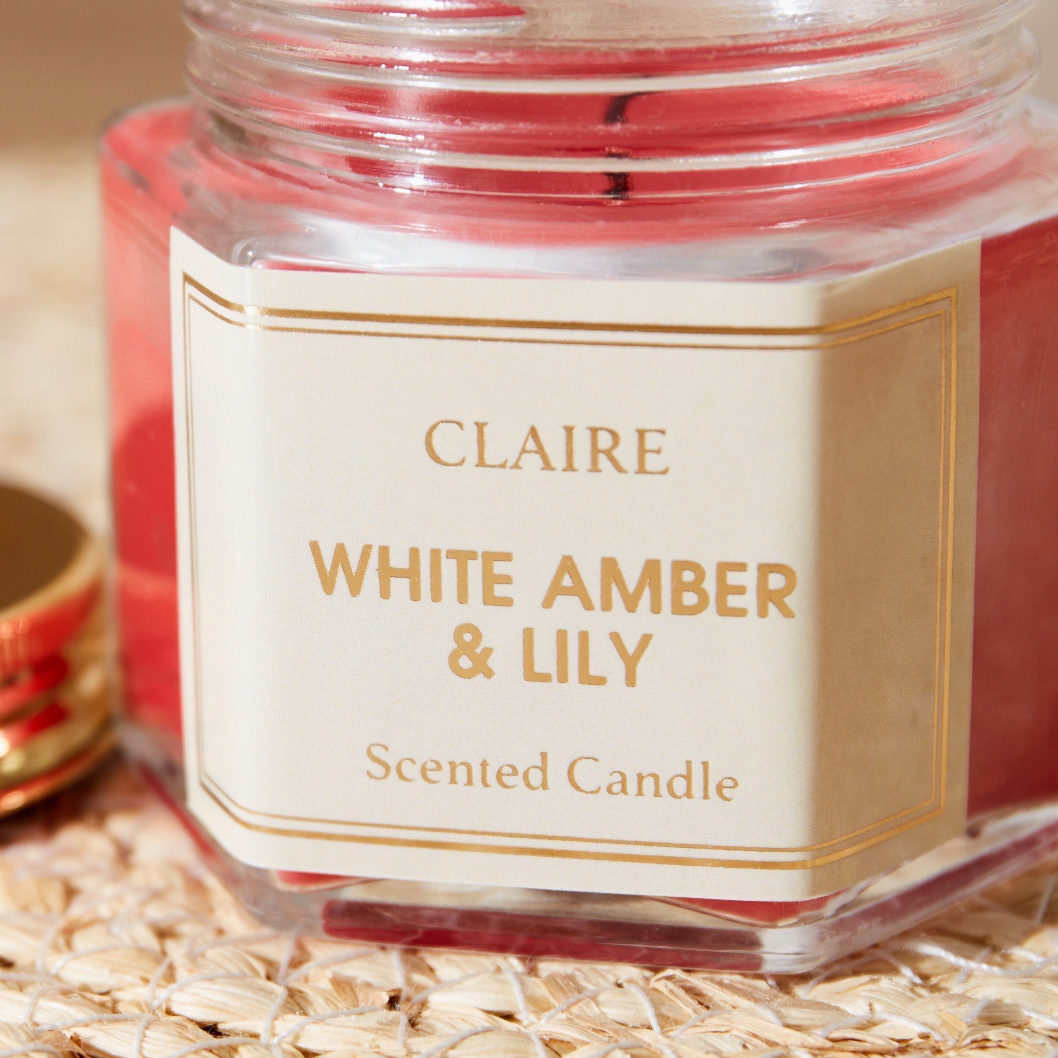 جرة شموع زجاجية برائحة العنبر الأبيض ليلي من كلير - 70 جم-hbxlivingroom-decorandaccessories-candles-image-4