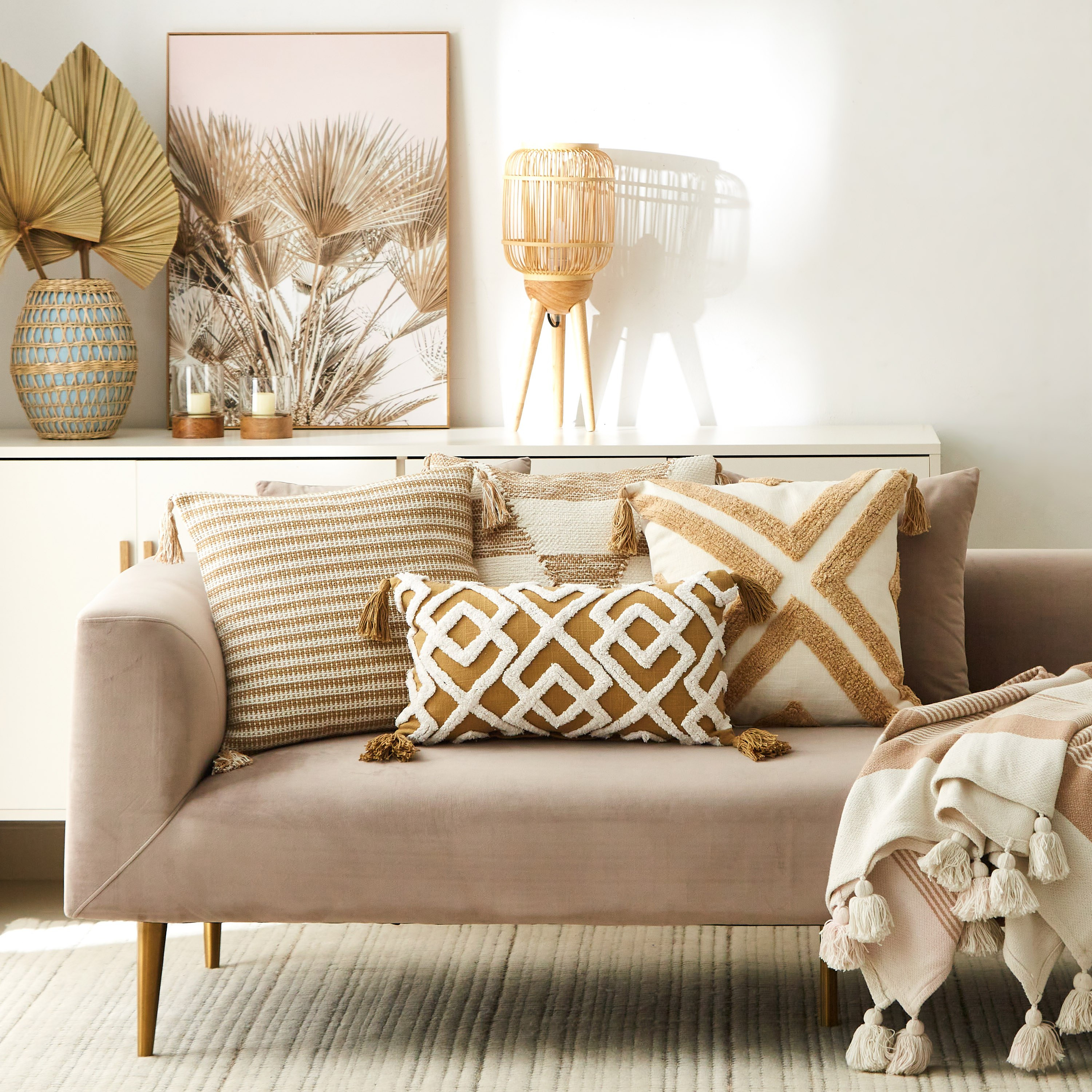 وسادة محشوة من نوماد إلياس - 30x50 سم-hbxlivingroom-furnishings-cushionsandcovers-filledcushions-image-4