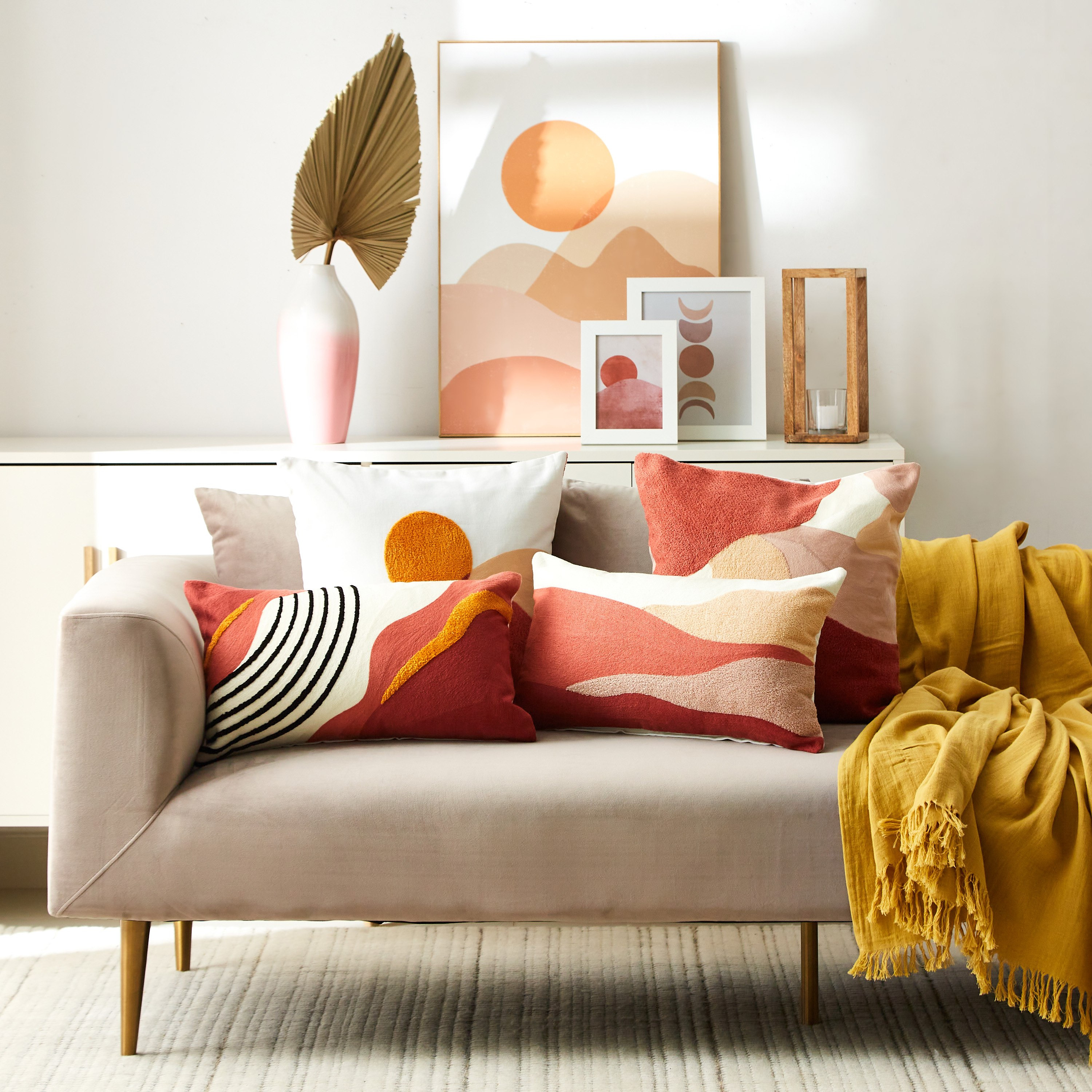 وسادة محشوة لويس من إيرلاين - 30x50 سم-hbxlivingroom-furnishings-cushionsandcovers-filledcushions-image-4