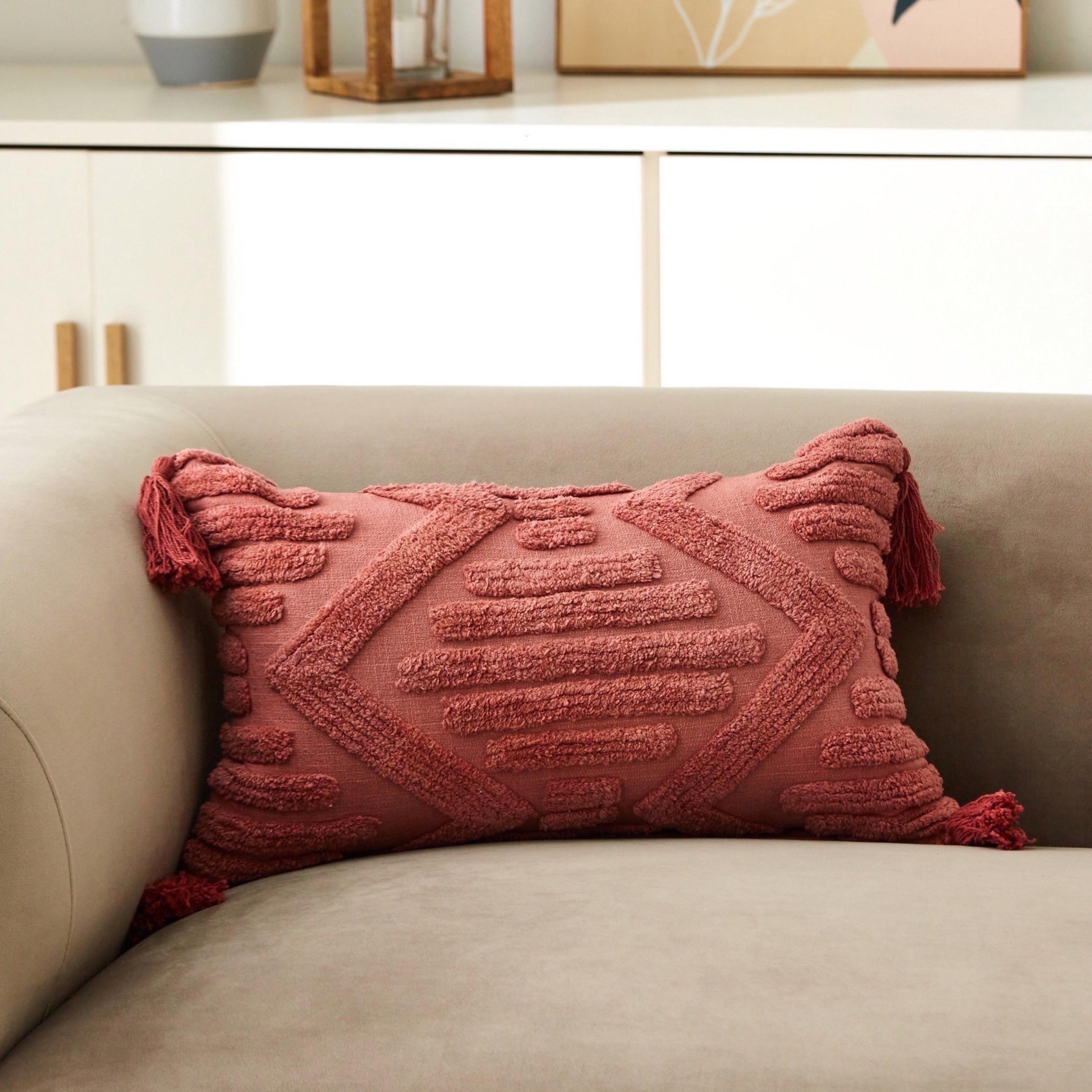 وسادة محشوة من بوهو بن - 30x50 سم-hbxlivingroom-furnishings-cushionsandcovers-filledcushions-image-1