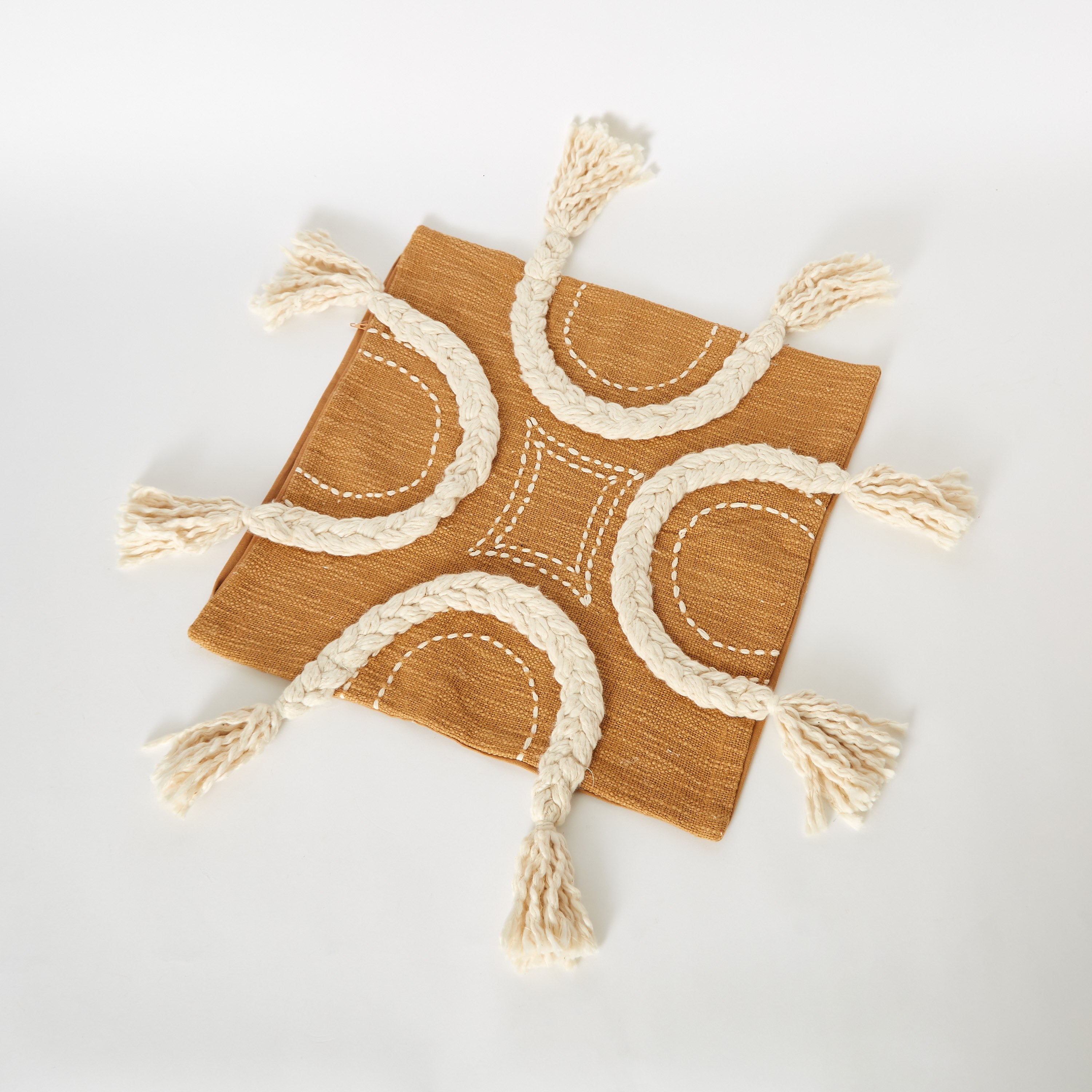 وسادة محشوة هاري من آرون - 45x45 سم-hbxlivingroom-furnishings-cushionsandcovers-filledcushions-image-5