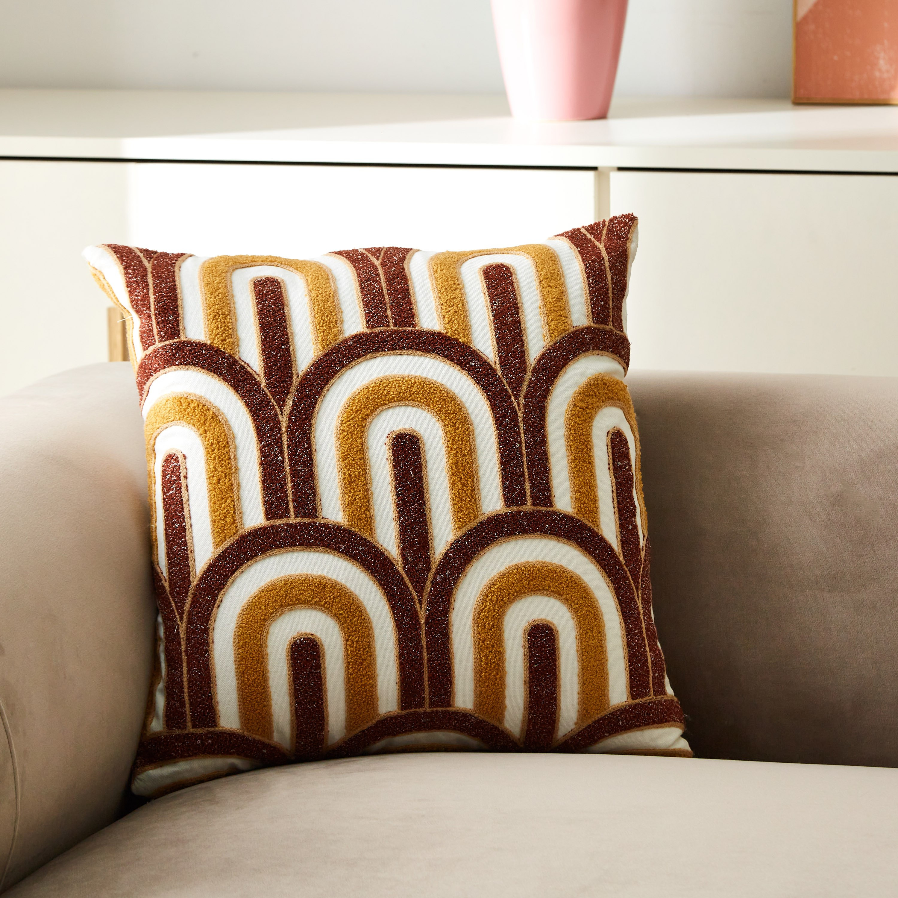 وسادة محشوة آريا من آرون - 45x45 سم-hbxlivingroom-furnishings-cushionsandcovers-filledcushions-image-1