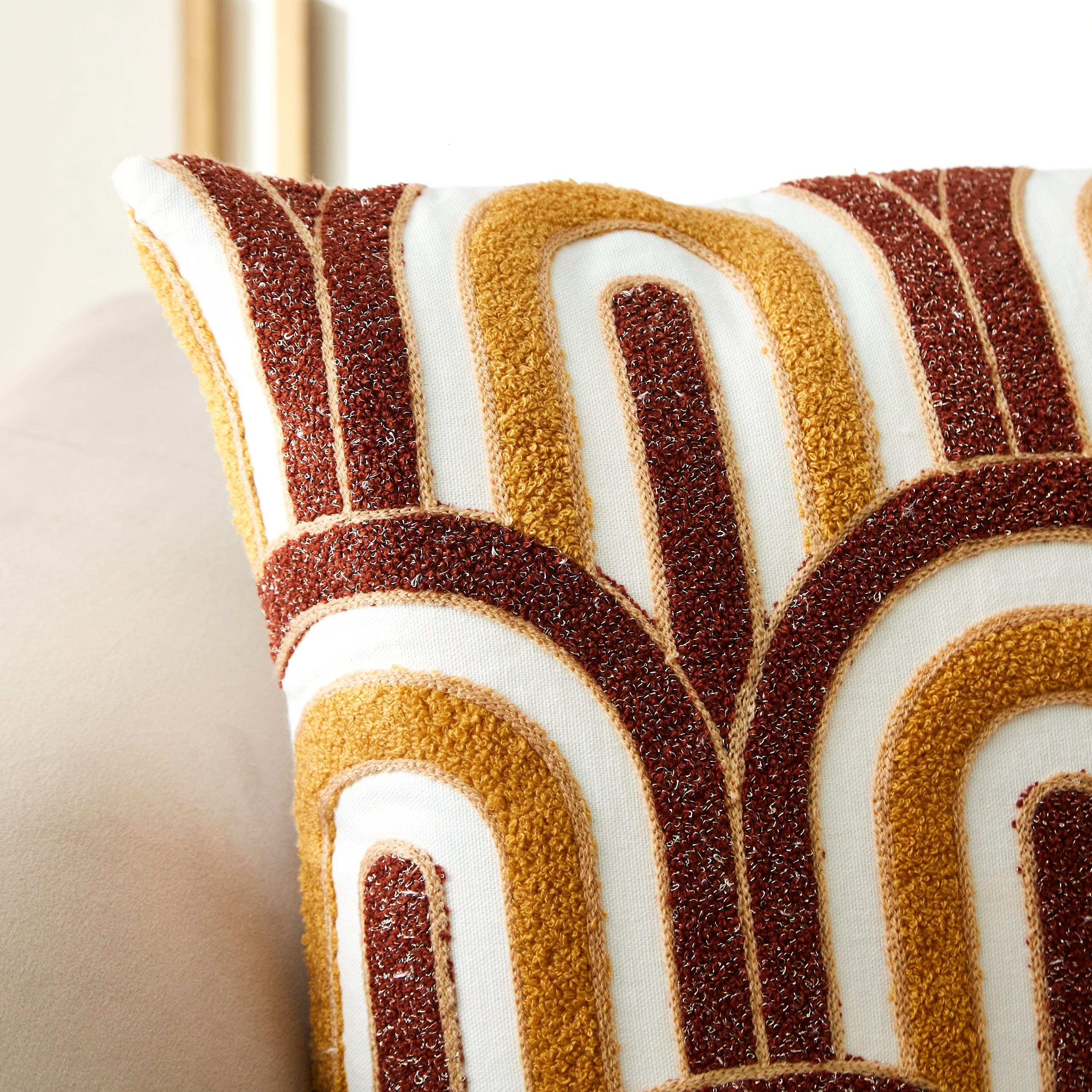 وسادة محشوة آريا من آرون - 45x45 سم-hbxlivingroom-furnishings-cushionsandcovers-filledcushions-image-2