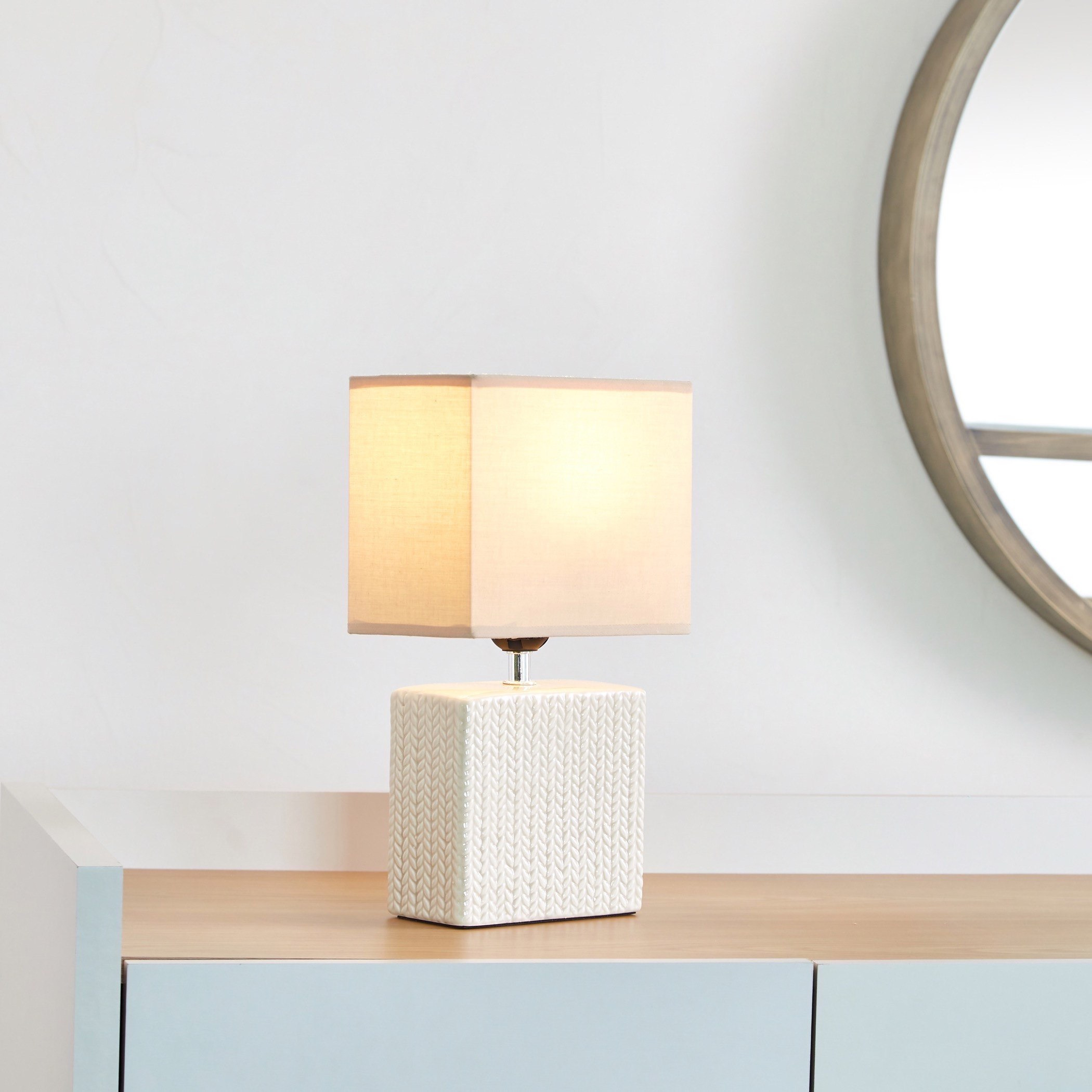 مصباح طاولة سيراميك من ألور - 18x13x31 سم-hbxlivingroom-lighting-tablelamps-image-2