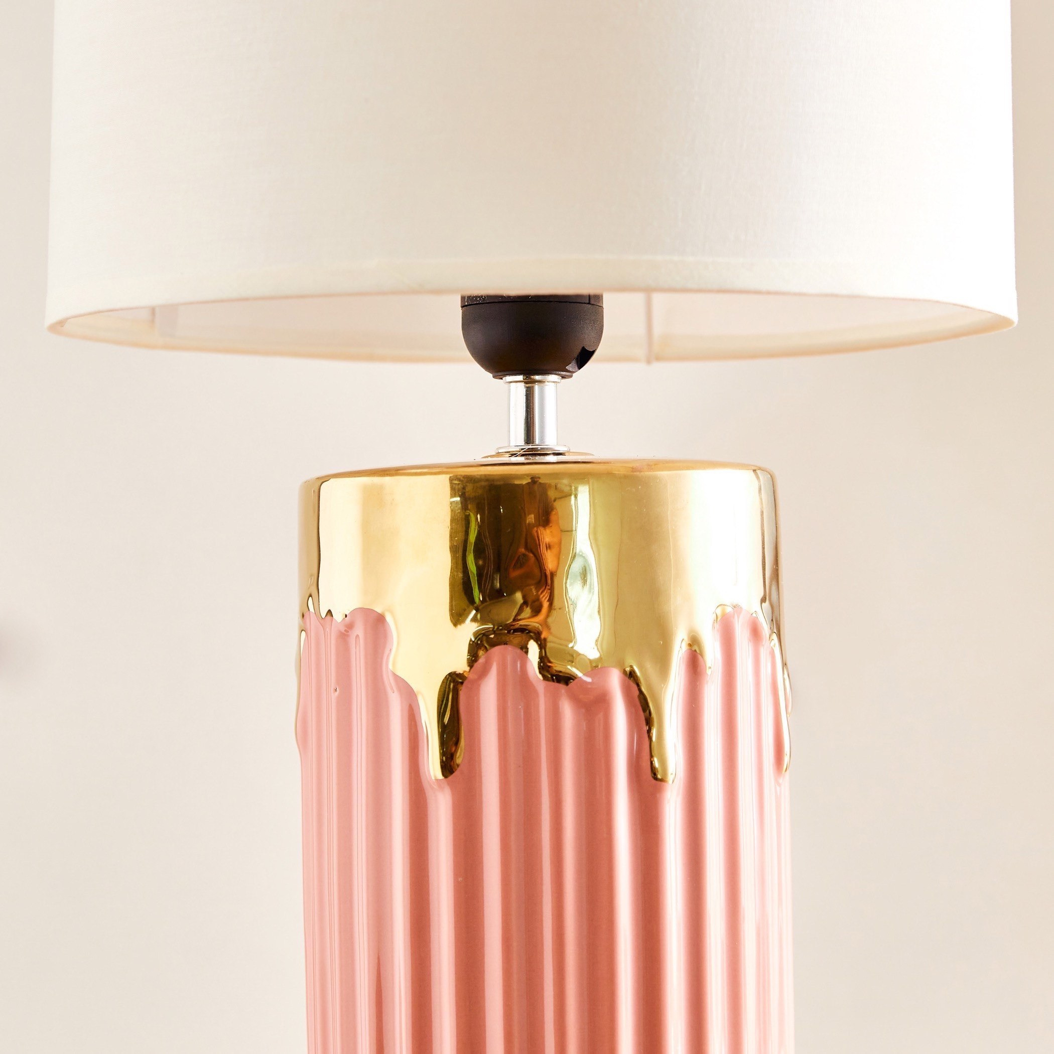 مصباح طاولة سيراميك بقاعدة من ألور - 25x25x49 سم-hbxlivingroom-lighting-tablelamps-image-3