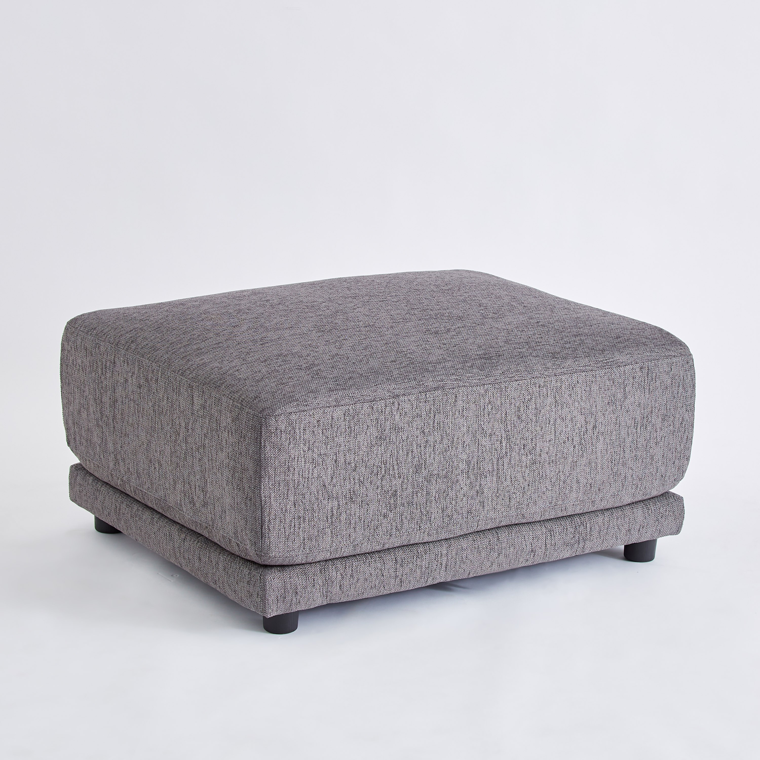مقعد عثماني من سيمنتينو-hbxlivingroom-sofasandarmchairs-ottomansandfootstools-image-13