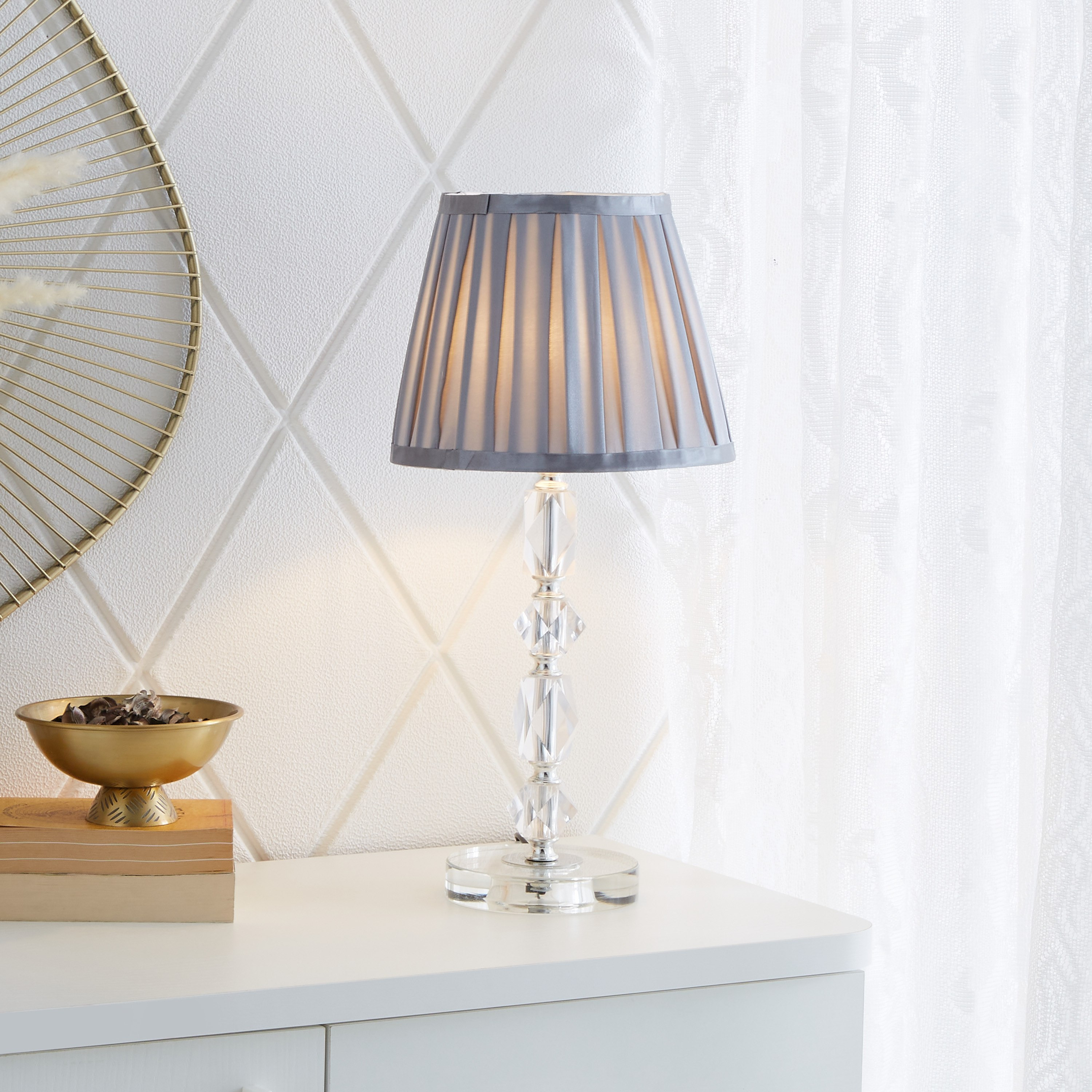مصباح طاولة بقاعدة كريستال من نوفيلتي - 23x23x48 سم-hbxlivingroom-lighting-tablelamps-image-3