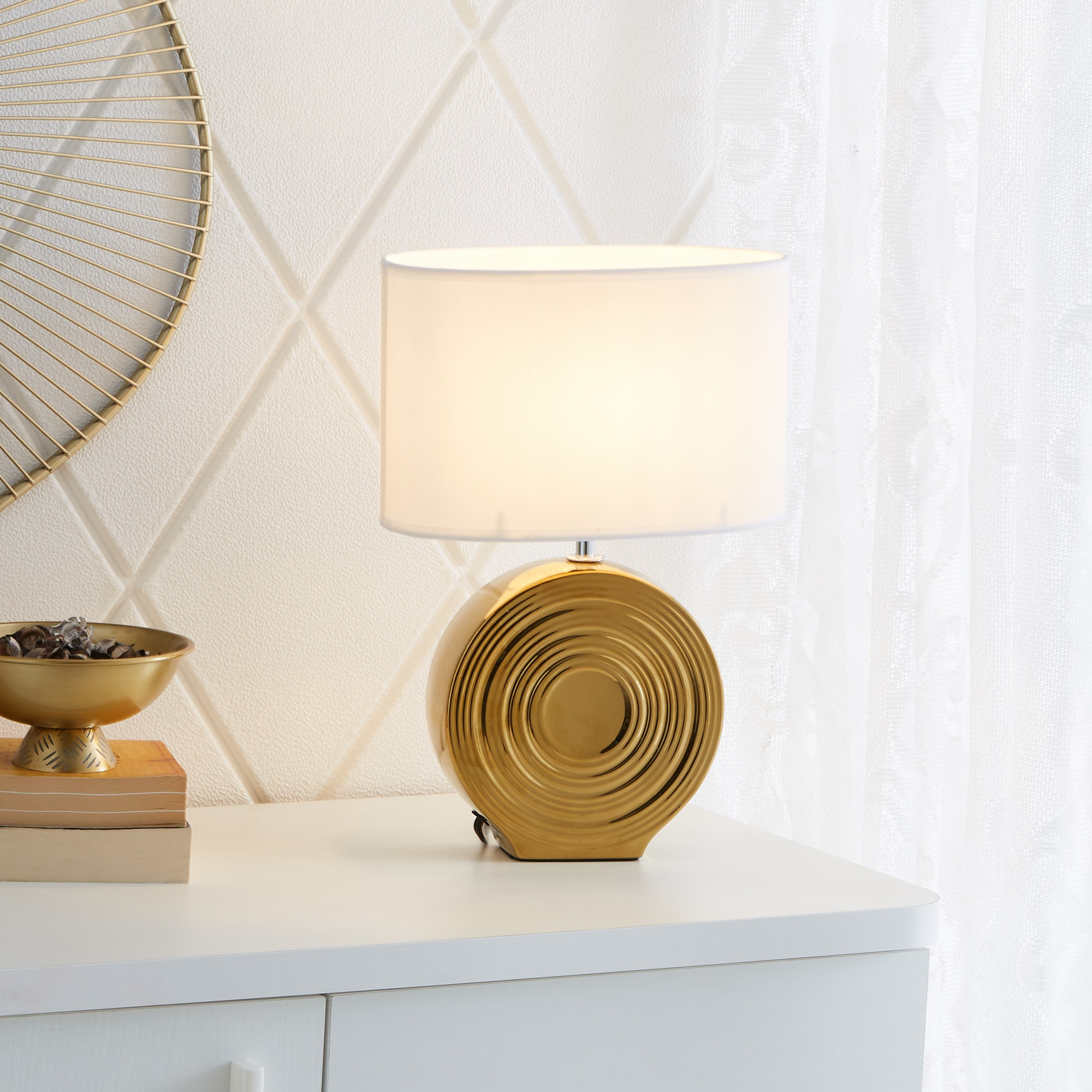 مصباح طاولة بقاعدة سيراميك مستديرة من نوفيلتي - 25x15x36 سم-hbxlivingroom-lighting-tablelamps-image-2